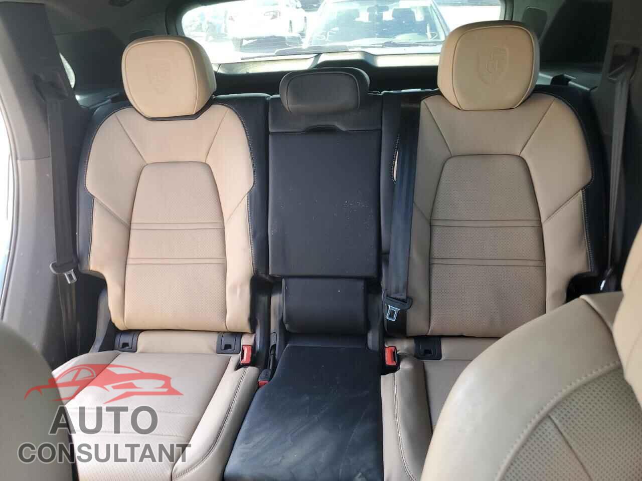 PORSCHE CAYENNE 2024 - WP1AA2AY9RDA05767