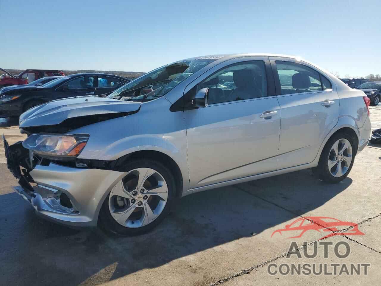CHEVROLET SONIC 2017 - 1G1JF5SB3H4136456