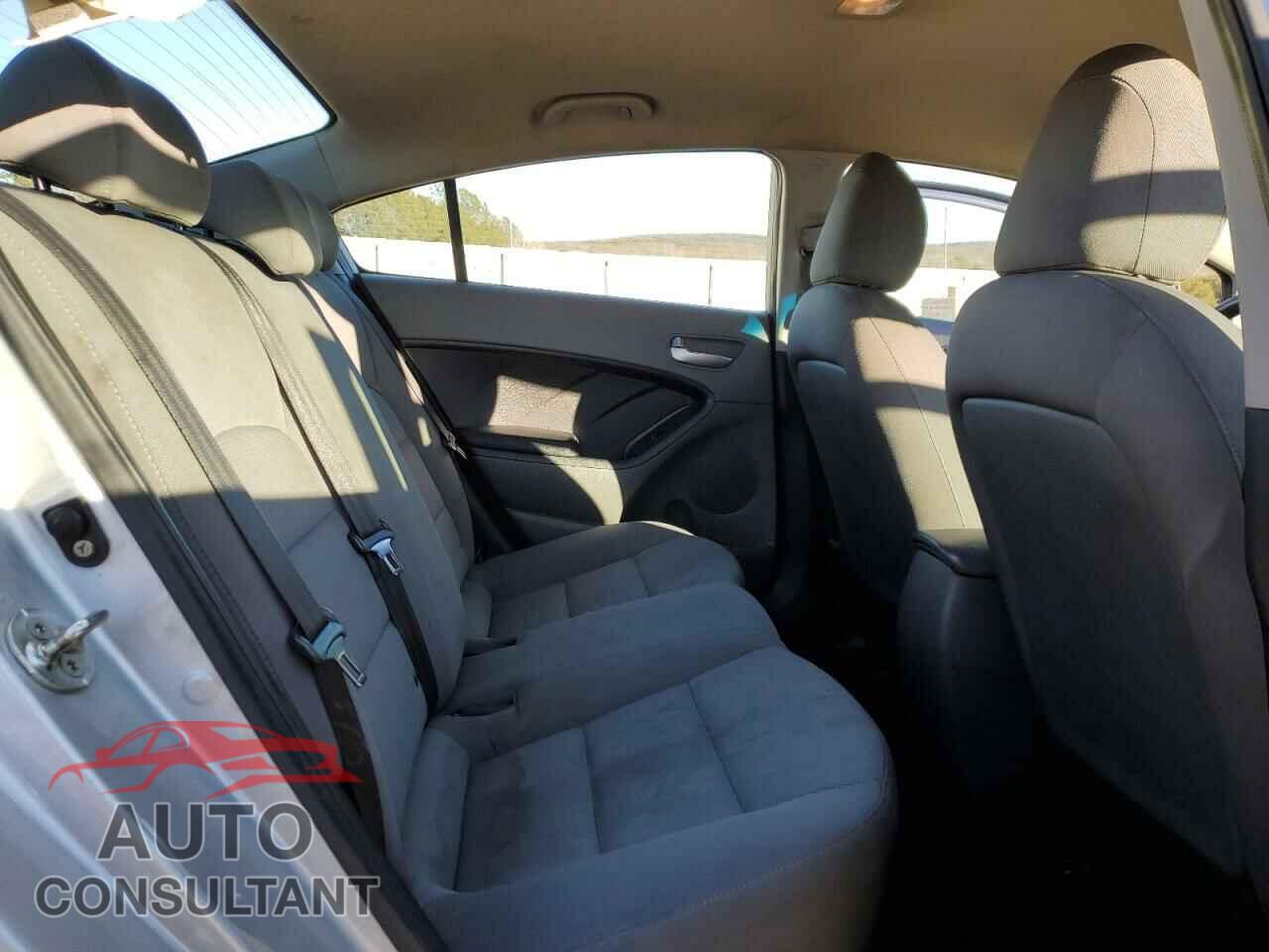 KIA FORTE 2017 - 3KPFK4A77HE059587