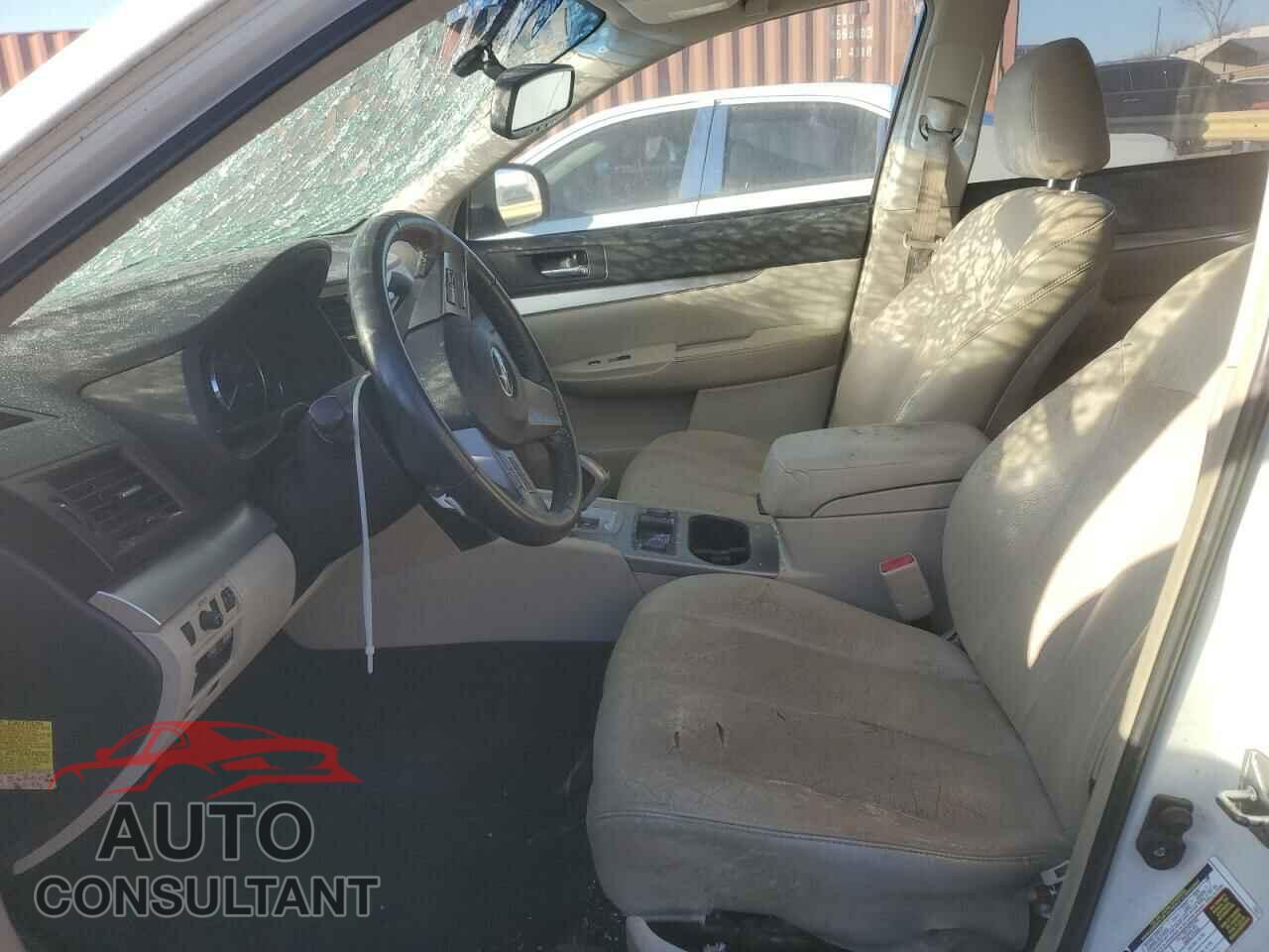 SUBARU OUTBACK 2011 - 4S4BRBGC6B3324318