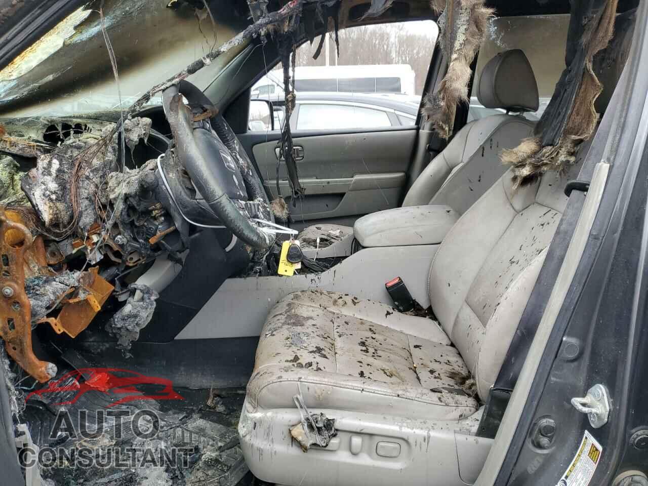 HONDA PILOT 2011 - 5FNYF4H50BB020066
