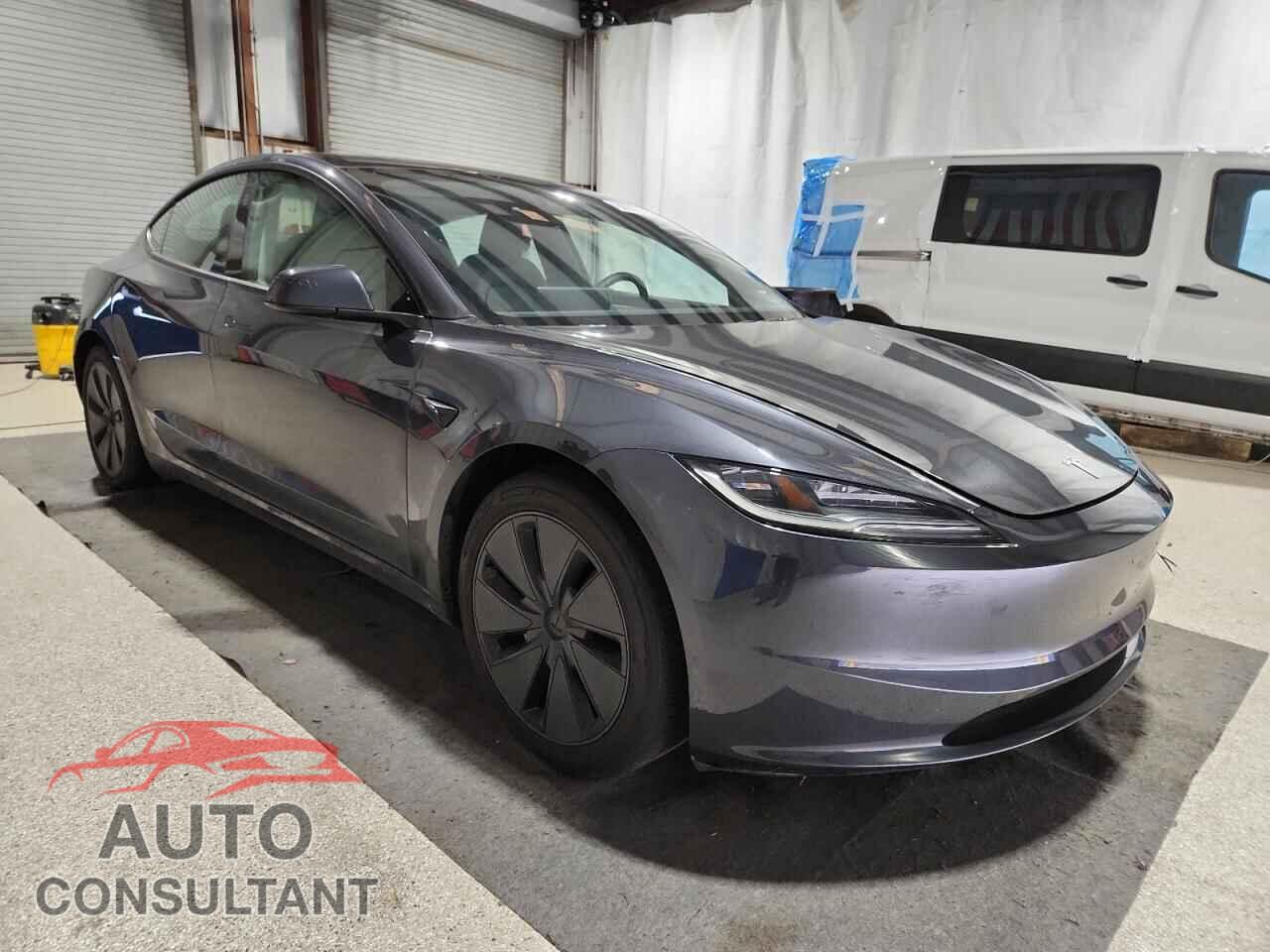 TESLA MODEL 3 2024 - 5YJ3E1EB6RF745705