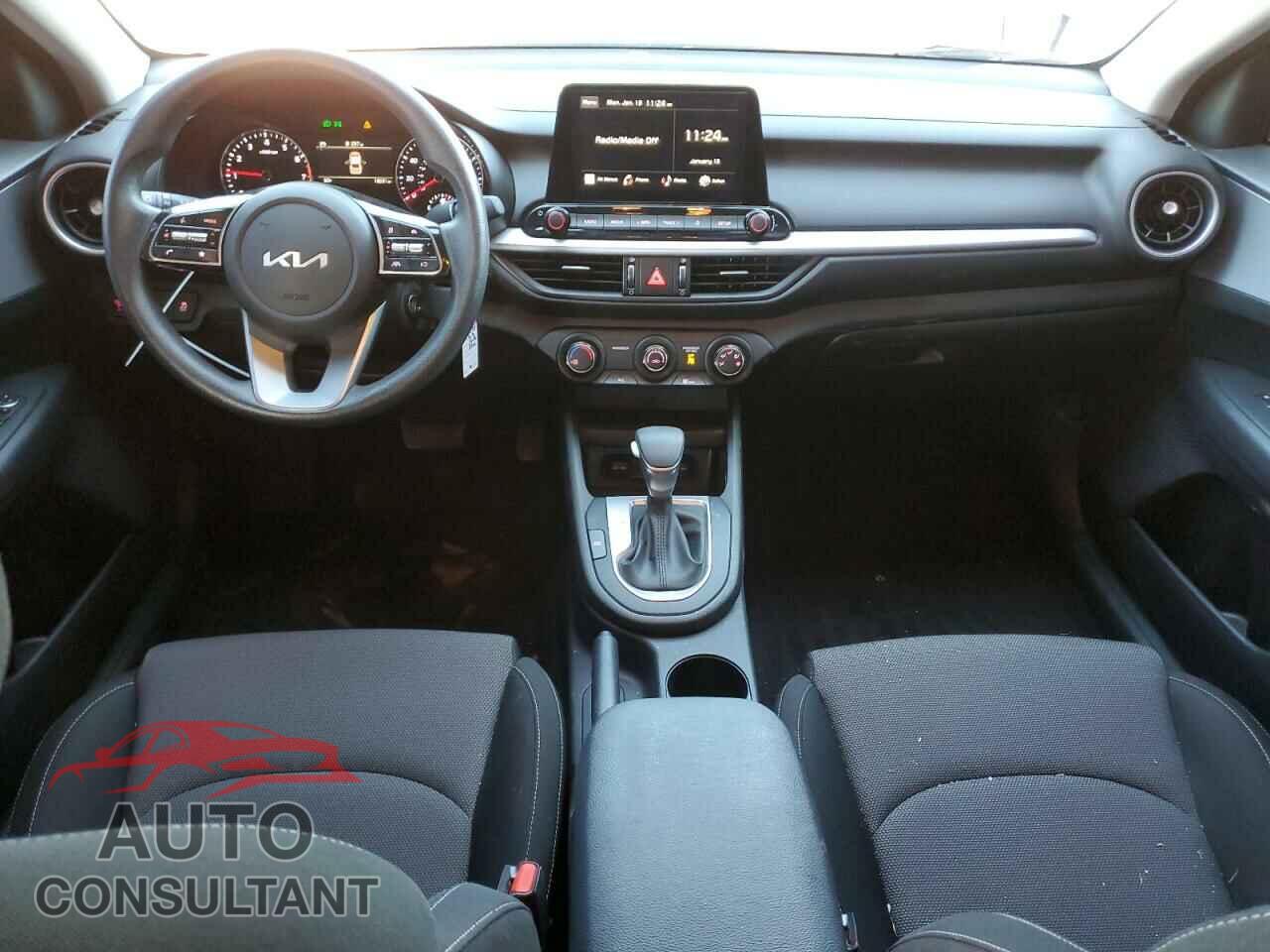 KIA FORTE 2023 - 3KPF24AD7PE666416