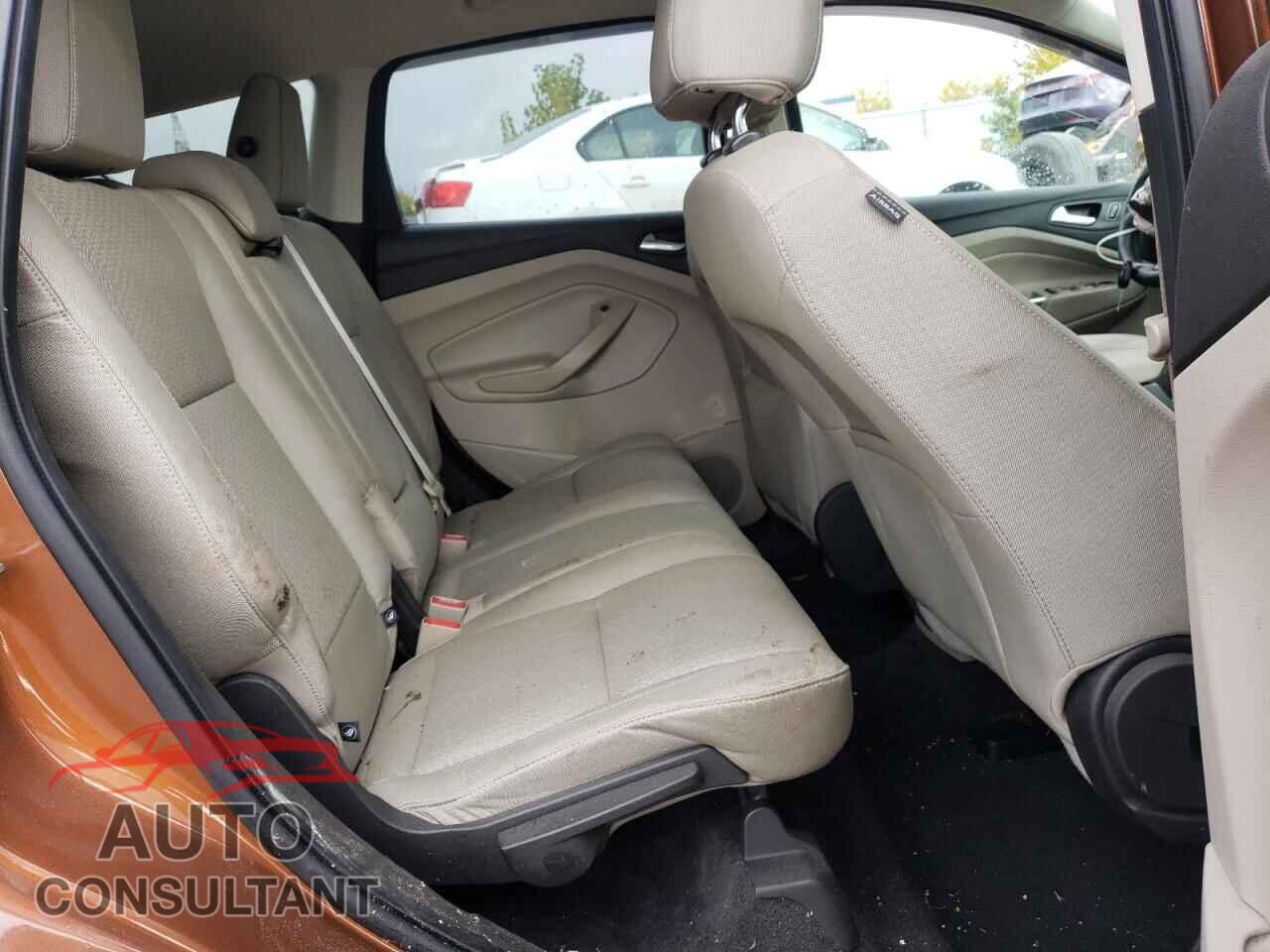 FORD ESCAPE 2017 - 1FMCU9GD7HUB68765