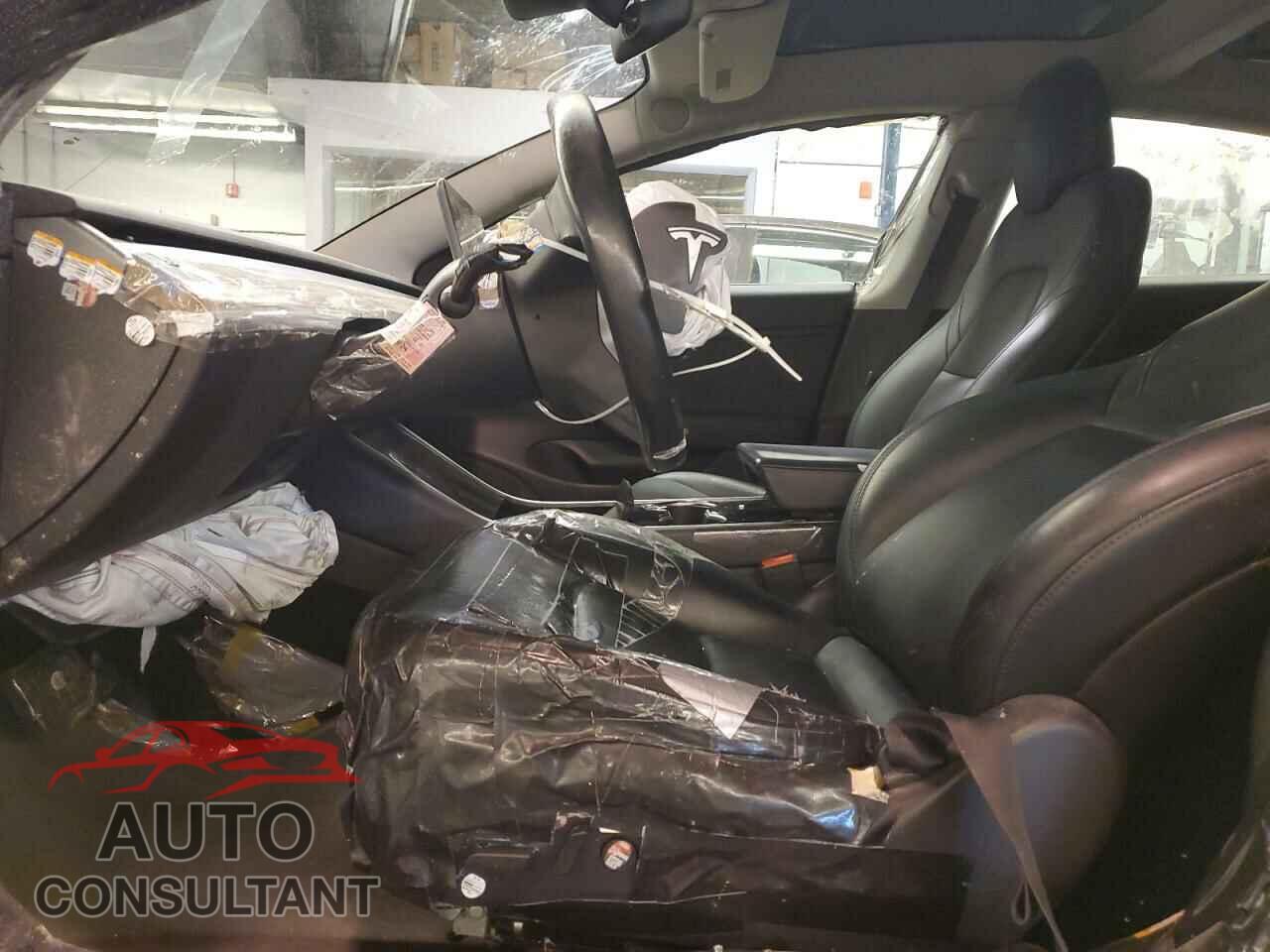 TESLA MODEL 3 2019 - 5YJ3E1EA8KF411026