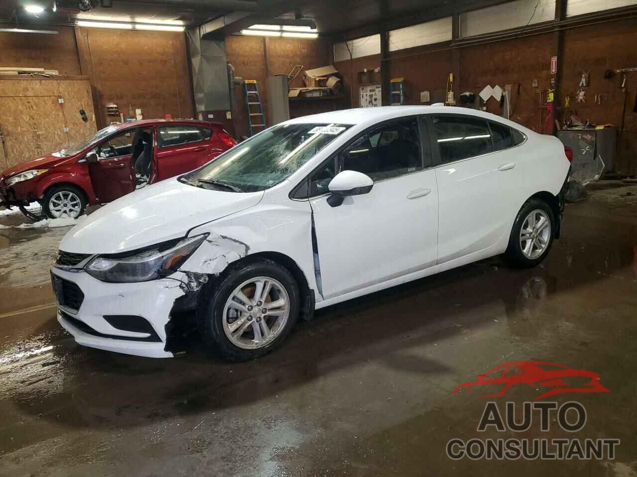 CHEVROLET CRUZE 2018 - 1G1BE5SM9J7220973