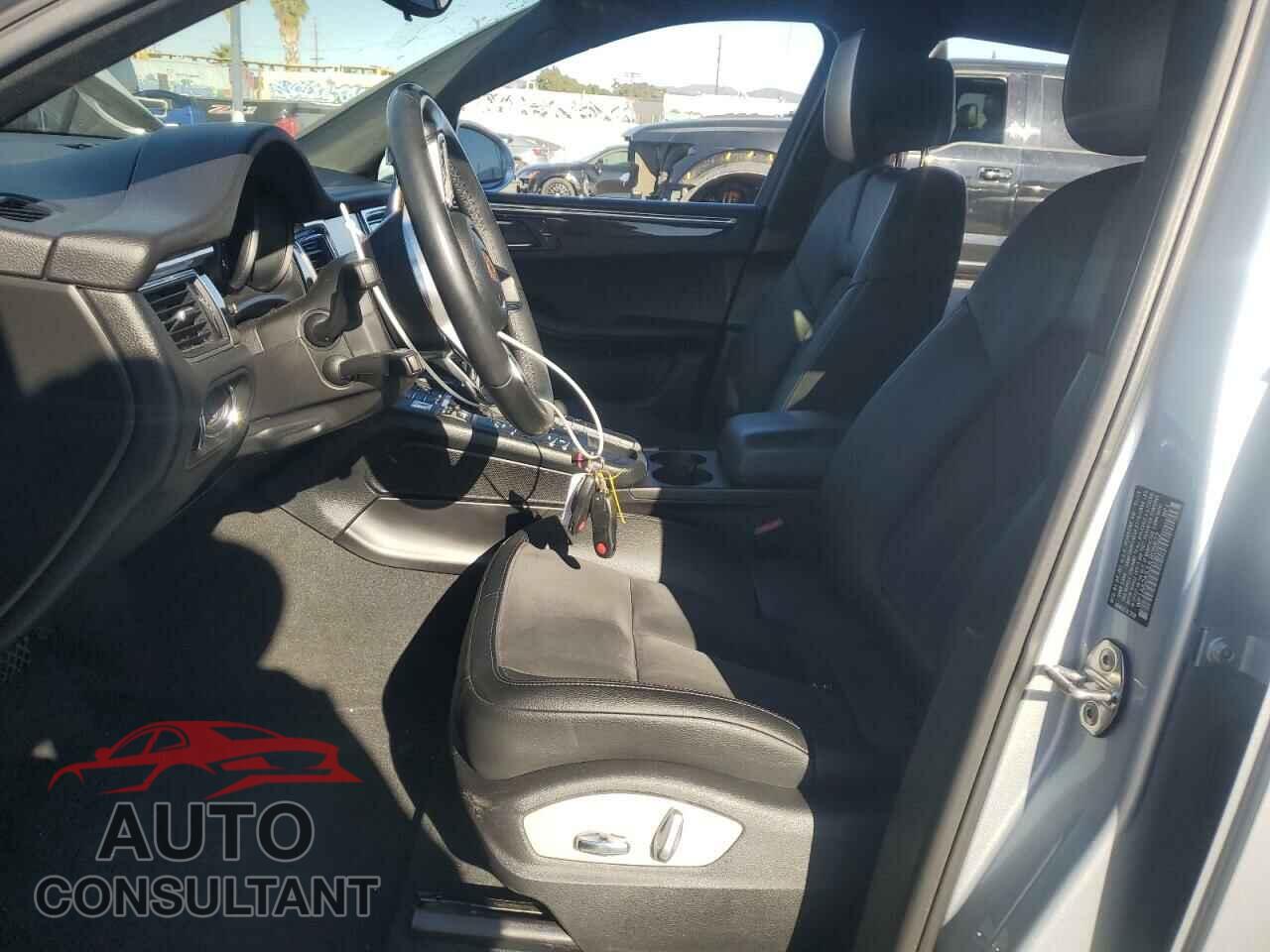 PORSCHE MACAN 2018 - WP1AA2A53JLB06822