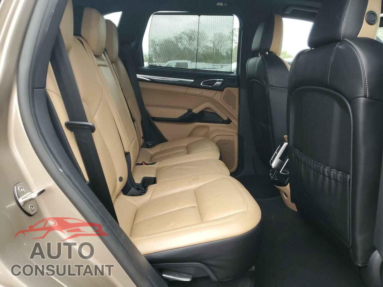 PORSCHE CAYENNE 2017 - WP1AB2A28HLA53130