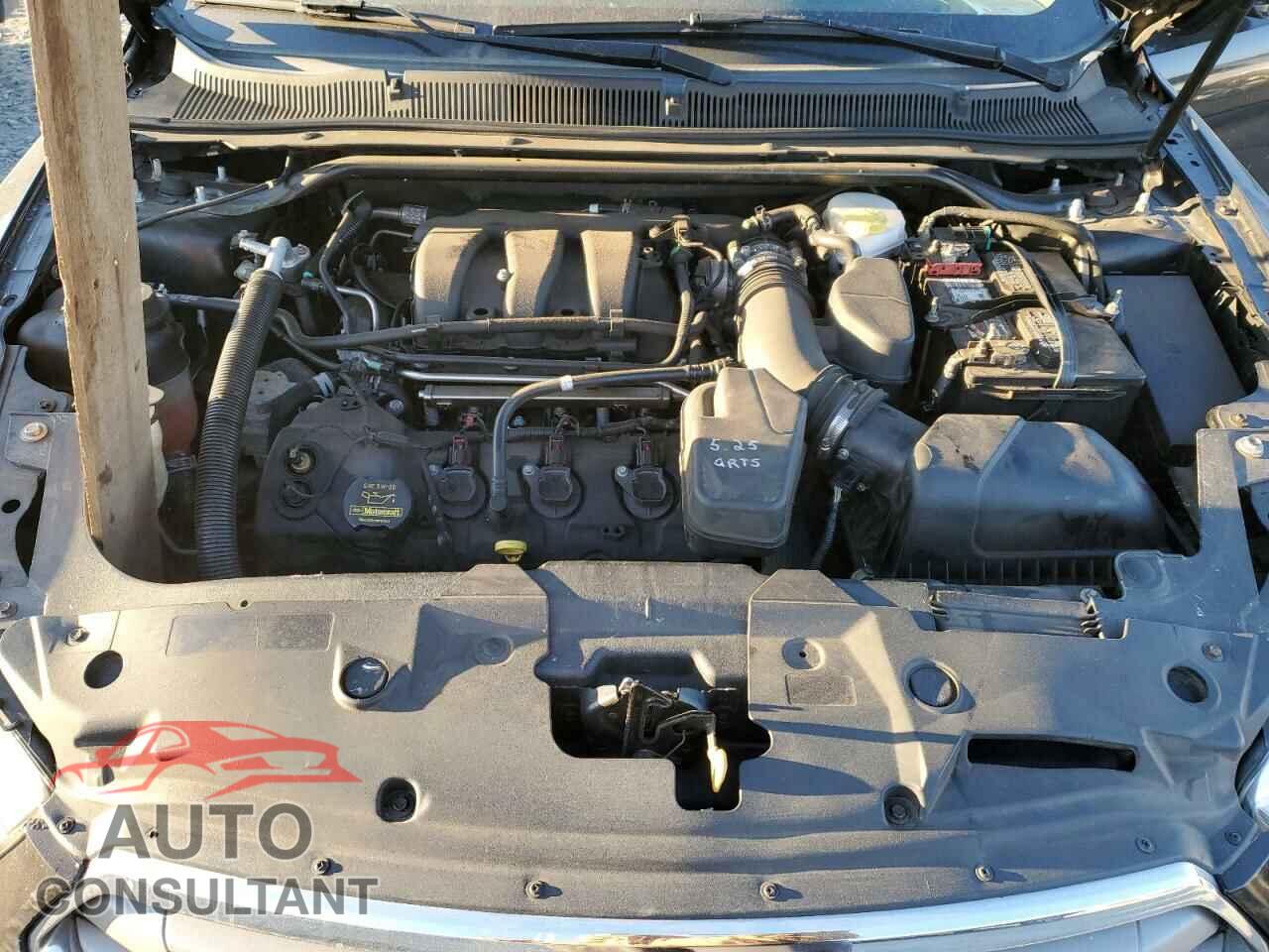 FORD TAURUS 2013 - 1FAHP2D87DG202010