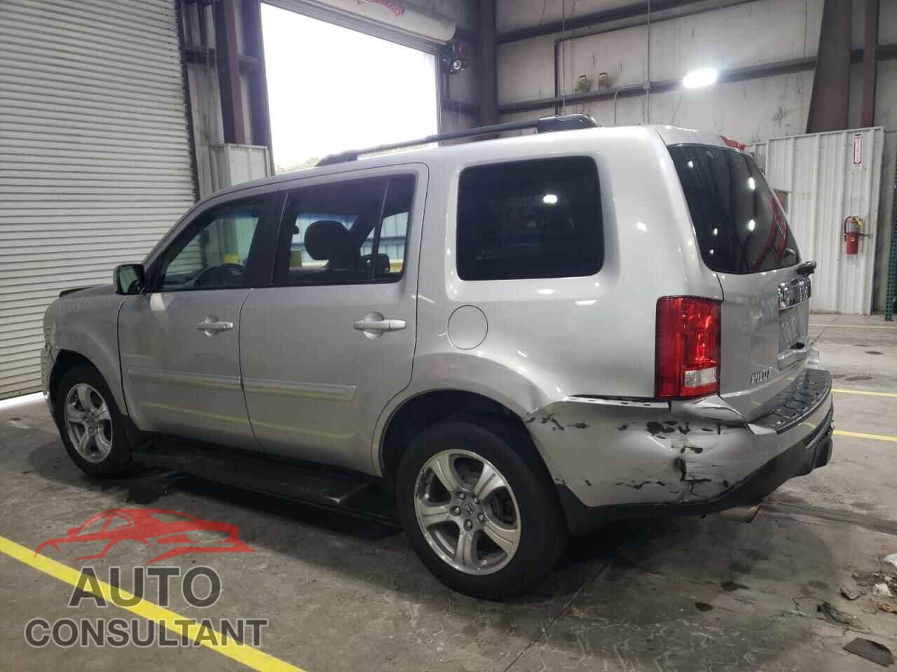 HONDA PILOT 2015 - 5FNYF4H48FB042975