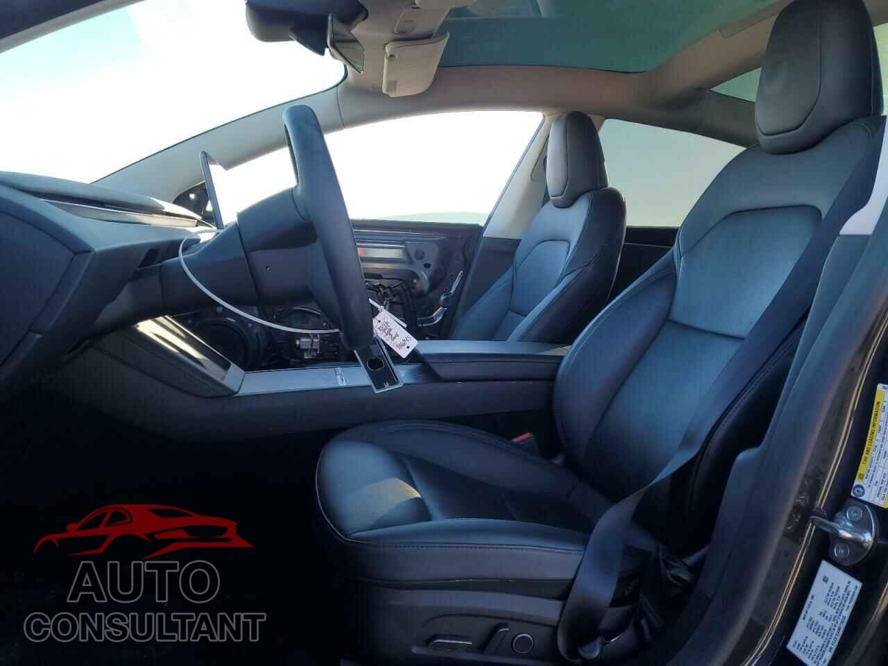 TESLA MODEL 3 2024 - 5YJ3E1EA9RF736245