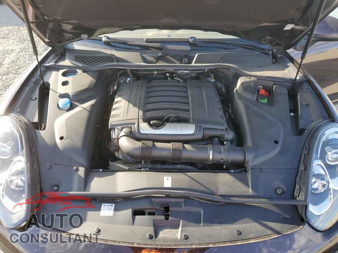 PORSCHE CAYENNE 2017 - WP1AA2A25HKA81296