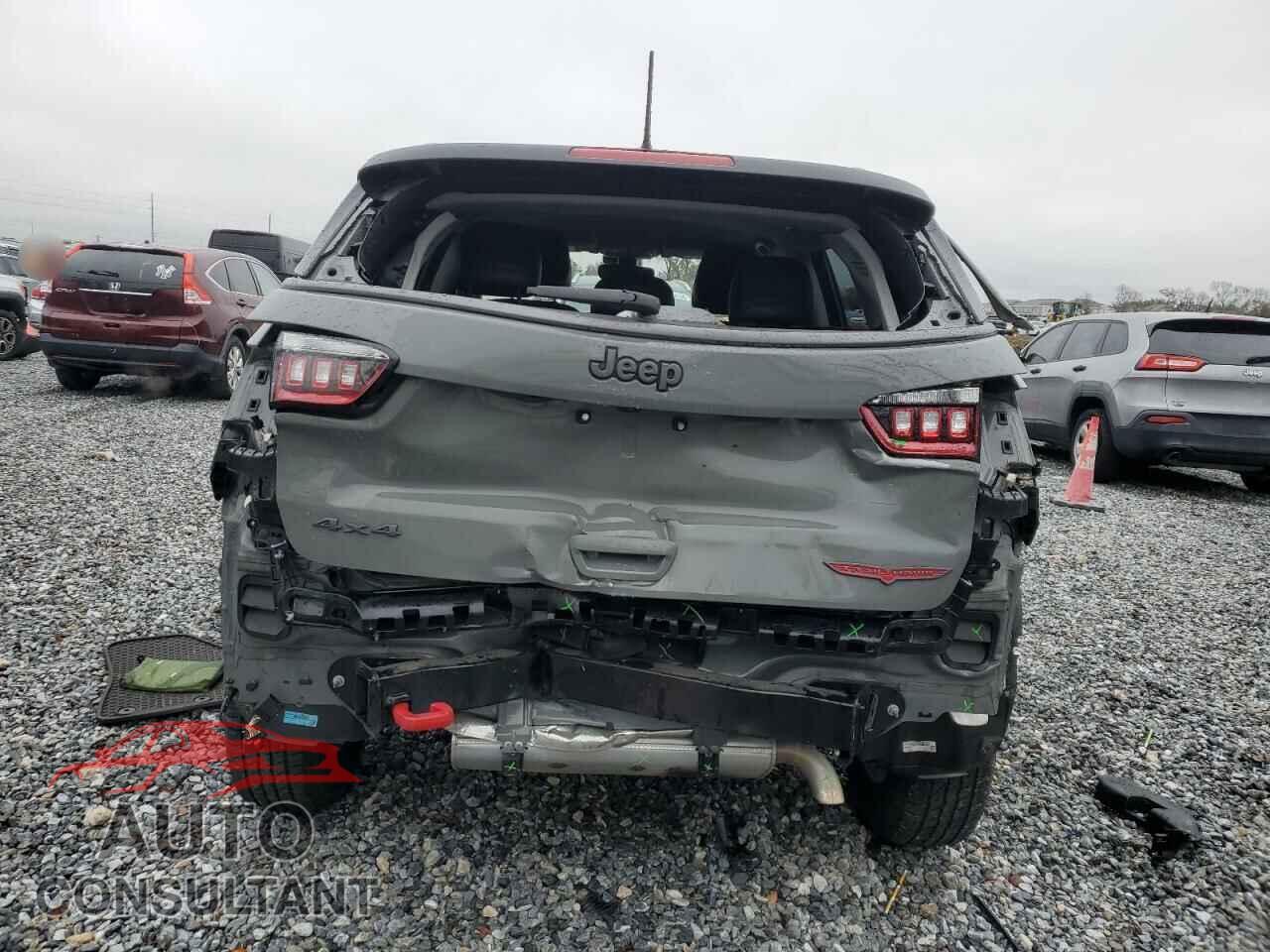 JEEP COMPASS 2022 - 3C4NJDDB5NT152937