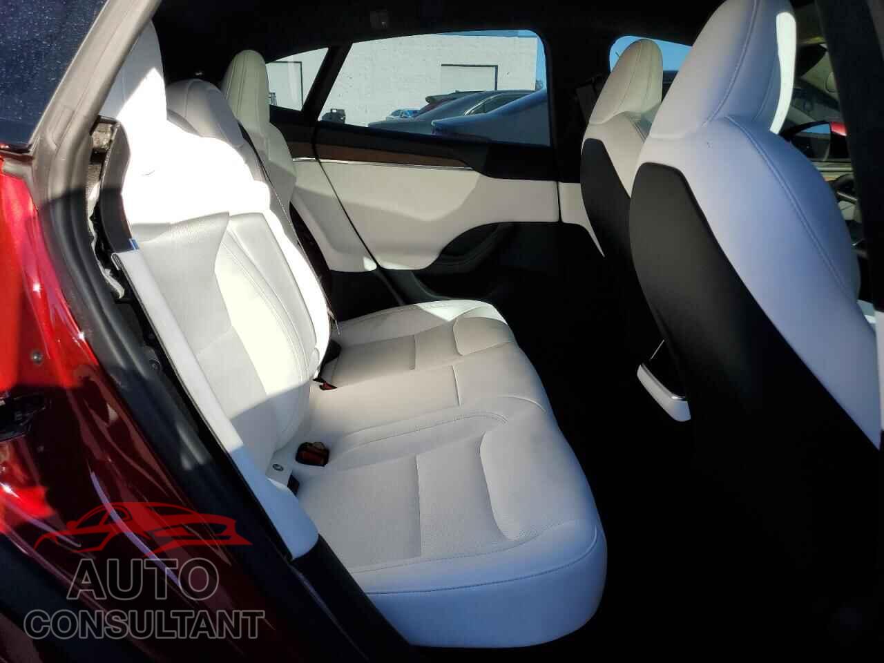 TESLA MODEL S 2023 - 5YJSA1E54PF523758