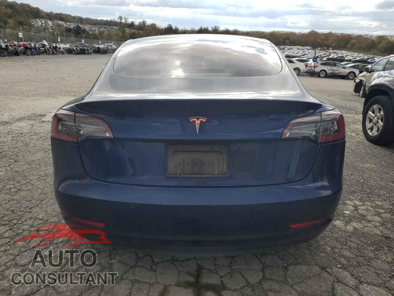 TESLA MODEL 3 2018 - 5YJ3E1EB3JF105326