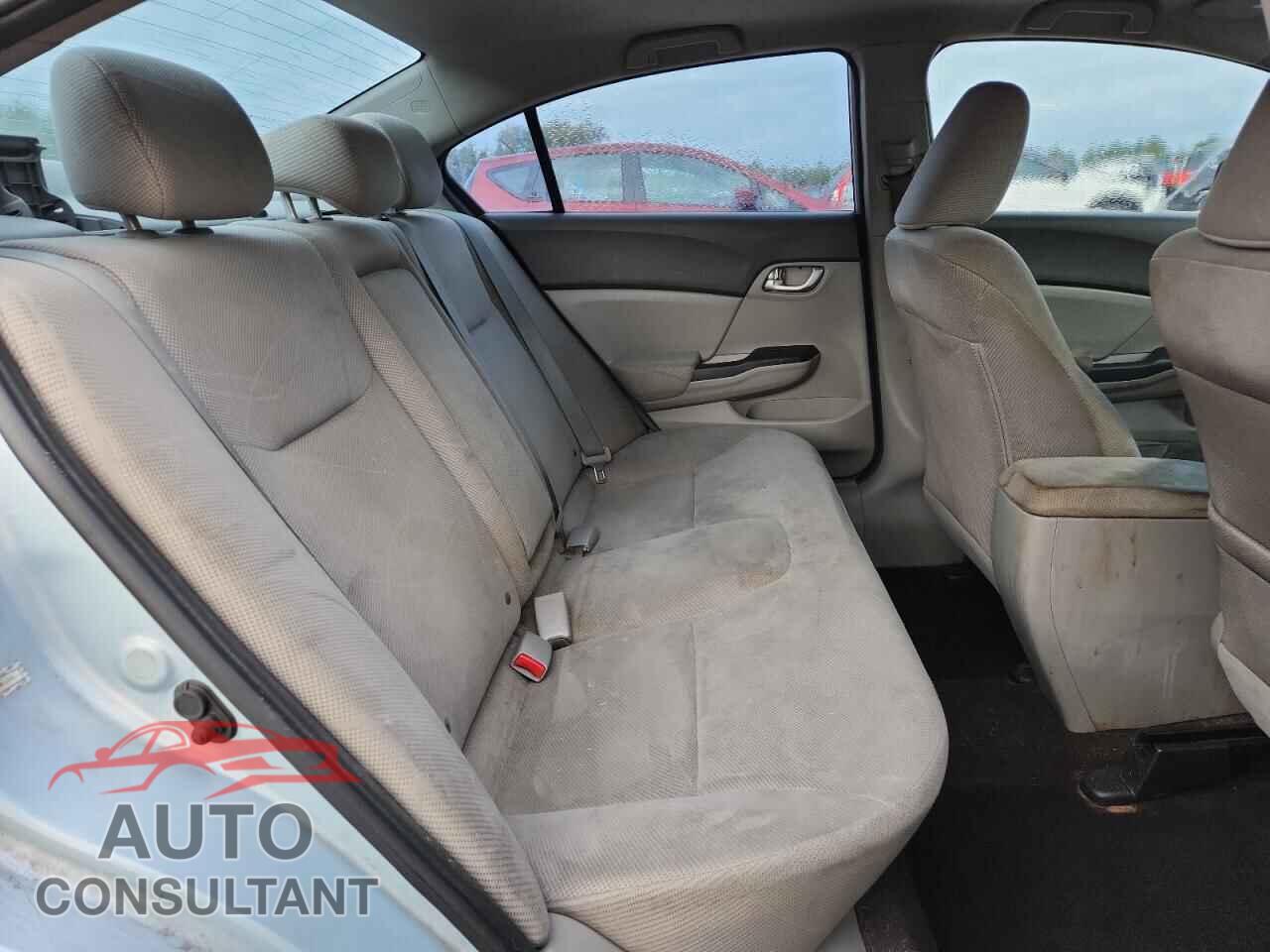 HONDA CIVIC 2012 - 2HGFB2F86CH520105