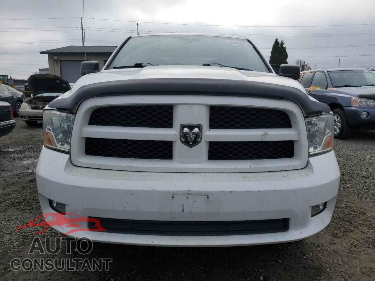 DODGE RAM 1500 2012 - 1C6RD7KT2CS180304