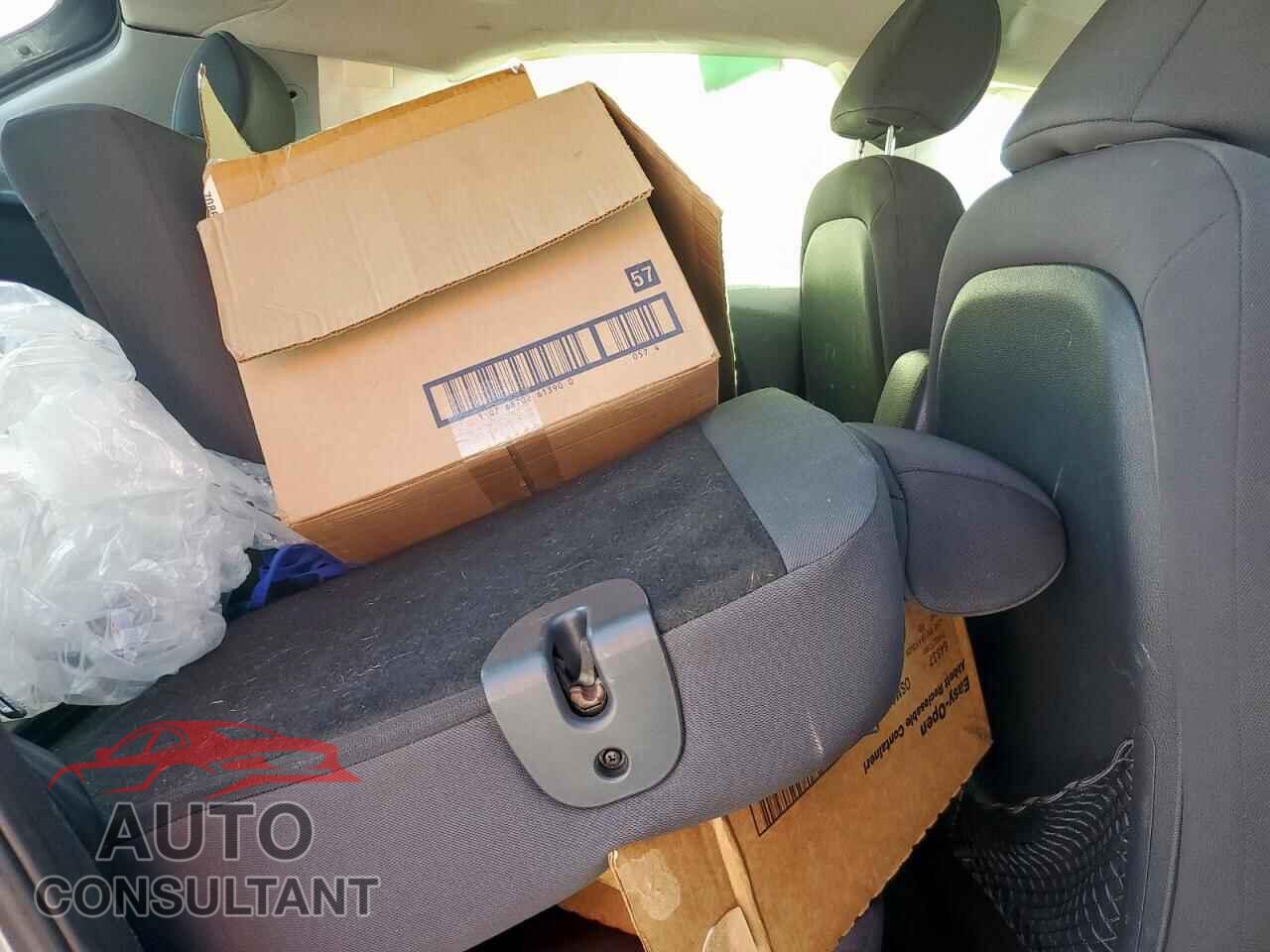 KIA RIO 2013 - KNADN5A32D6096559