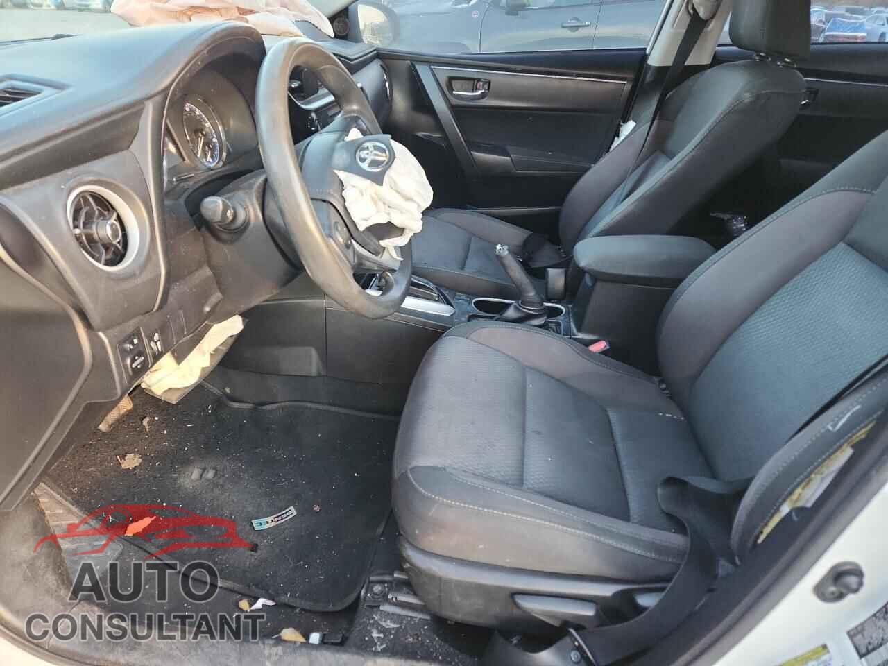 TOYOTA COROLLA 2017 - 5YFBPRHE7HP682028