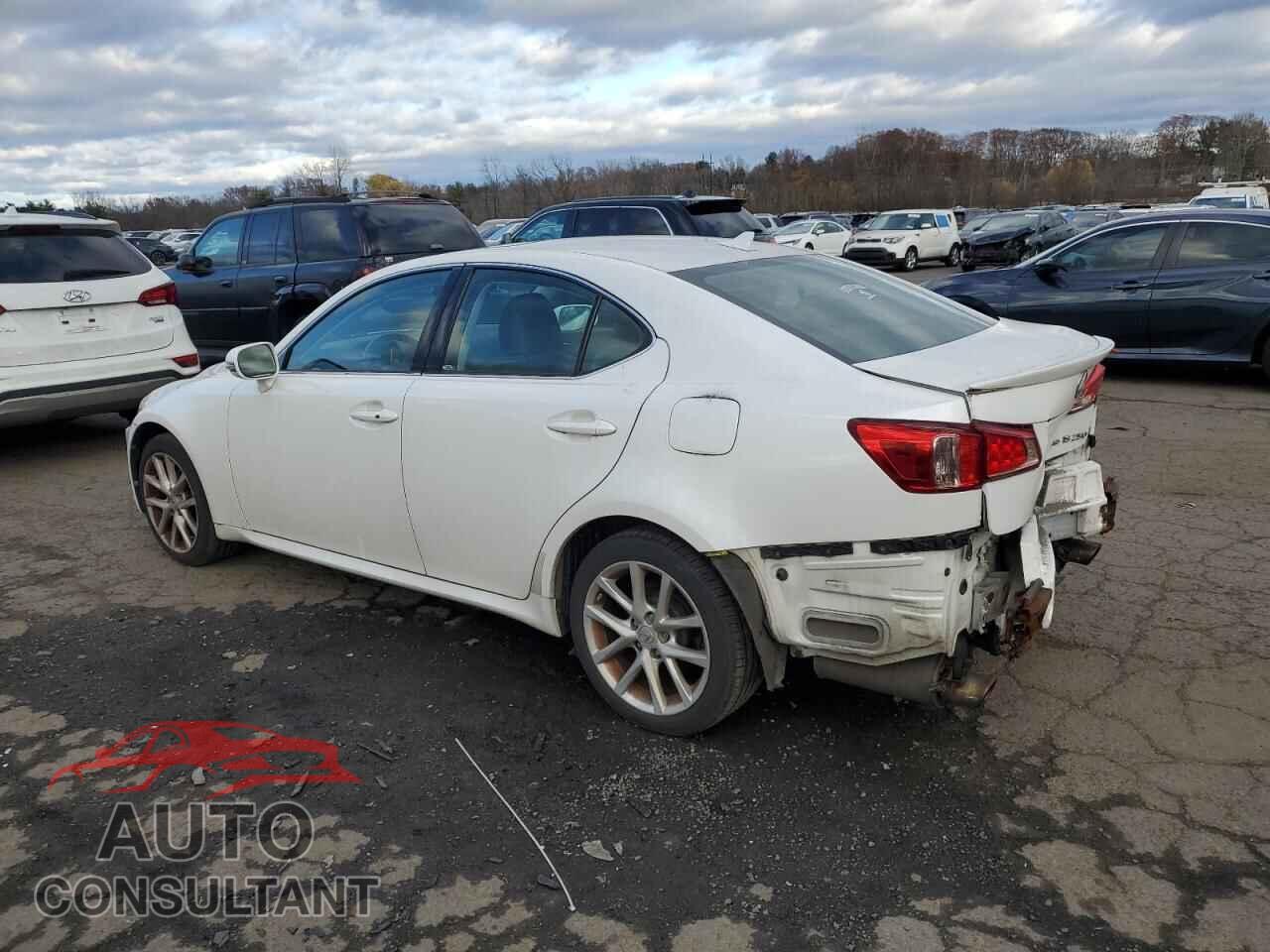 LEXUS IS 2011 - JTHCF5C2XB5049801