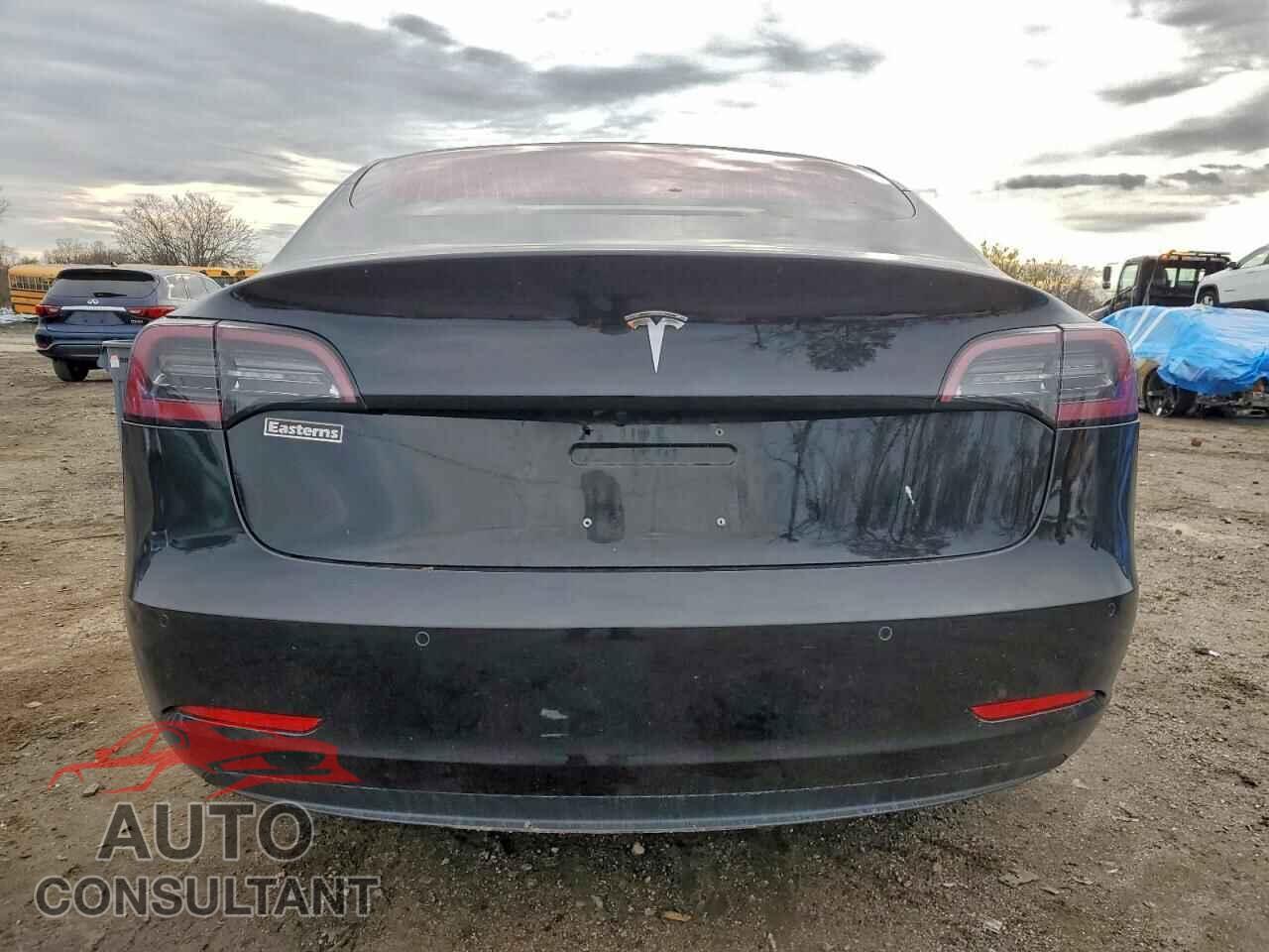TESLA MODEL 3 2018 - 5YJ3E1EA4JF014024