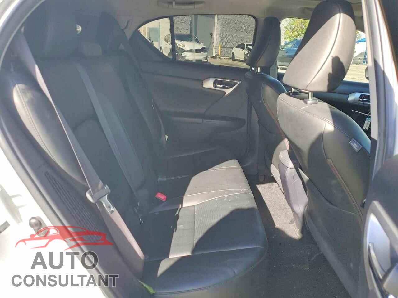 LEXUS CT 200 2011 - JTHKD5BH8B2027952