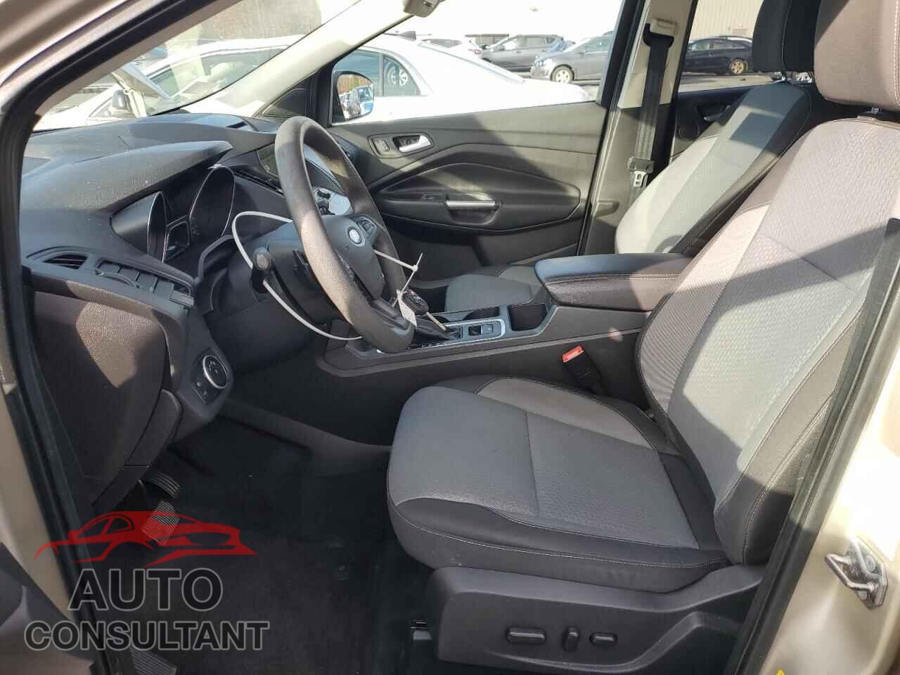 FORD ESCAPE 2017 - 1FMCU9GDXHUC16579
