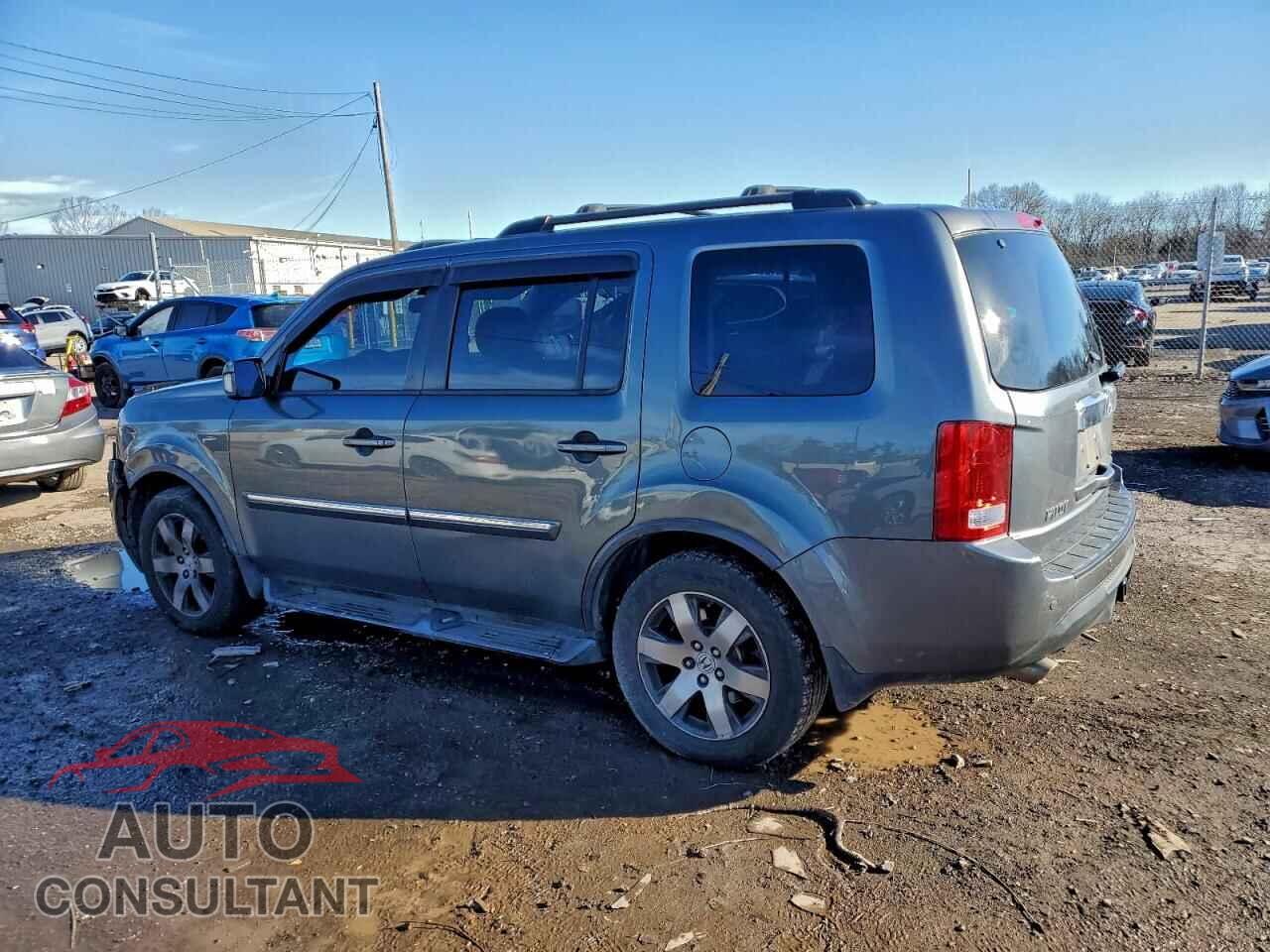 HONDA PILOT 2013 - 5FNYF4H9XDB016631