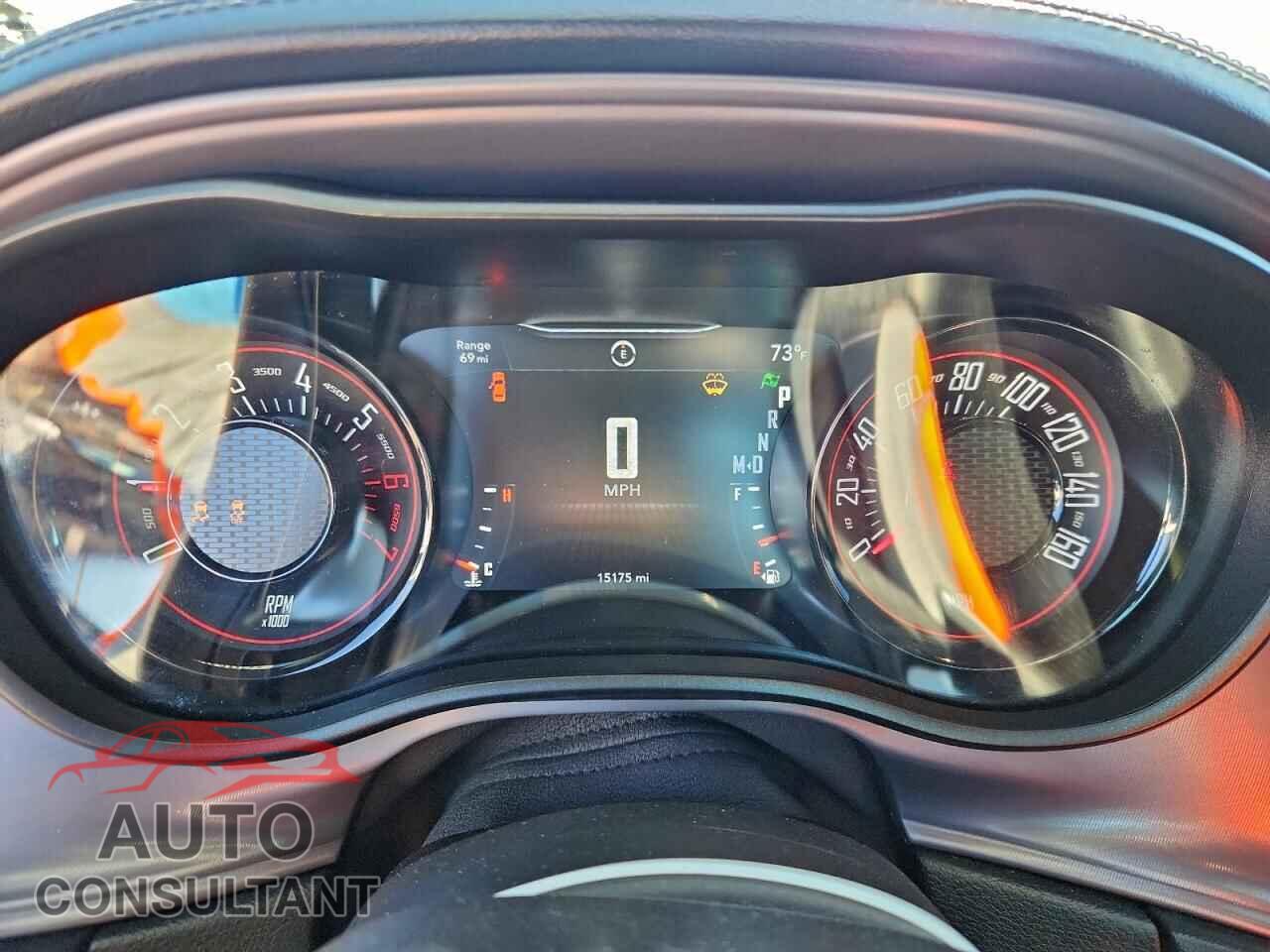 DODGE CHALLENGER 2023 - 2C3CDZBT5PH645024
