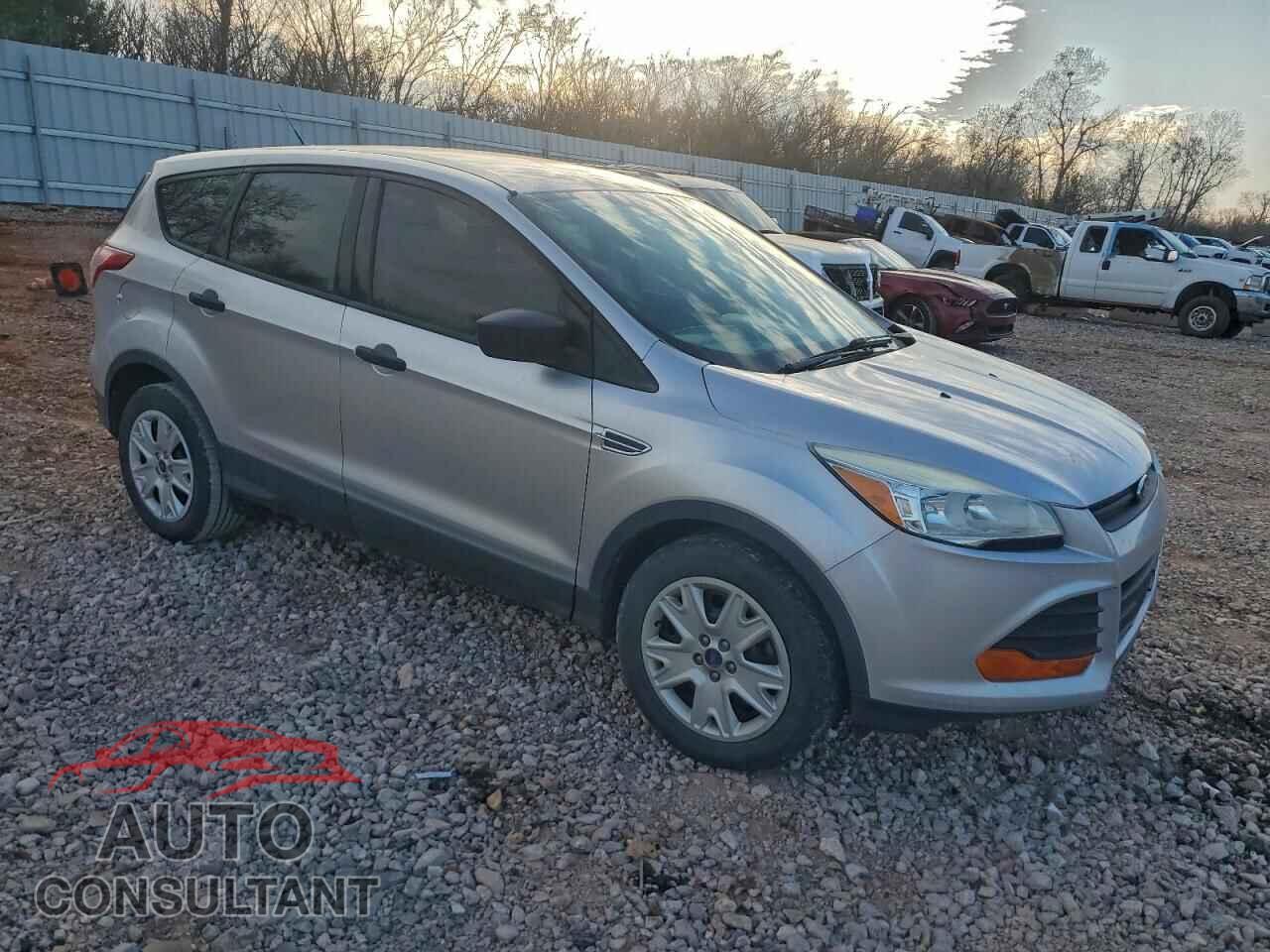FORD ESCAPE 2015 - 1FMCU0F72FUC42663