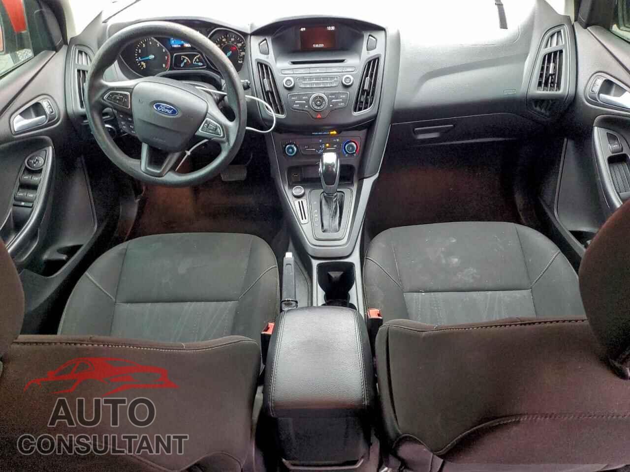 FORD FOCUS 2015 - 1FADP3K26FL351005