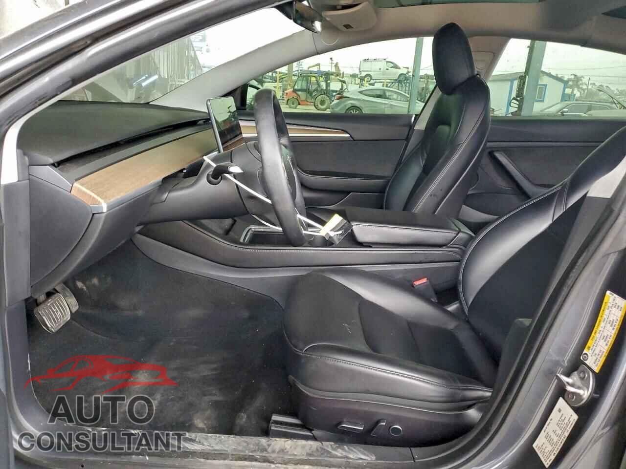 TESLA MODEL 3 2021 - 5YJ3E1EA1MF051620