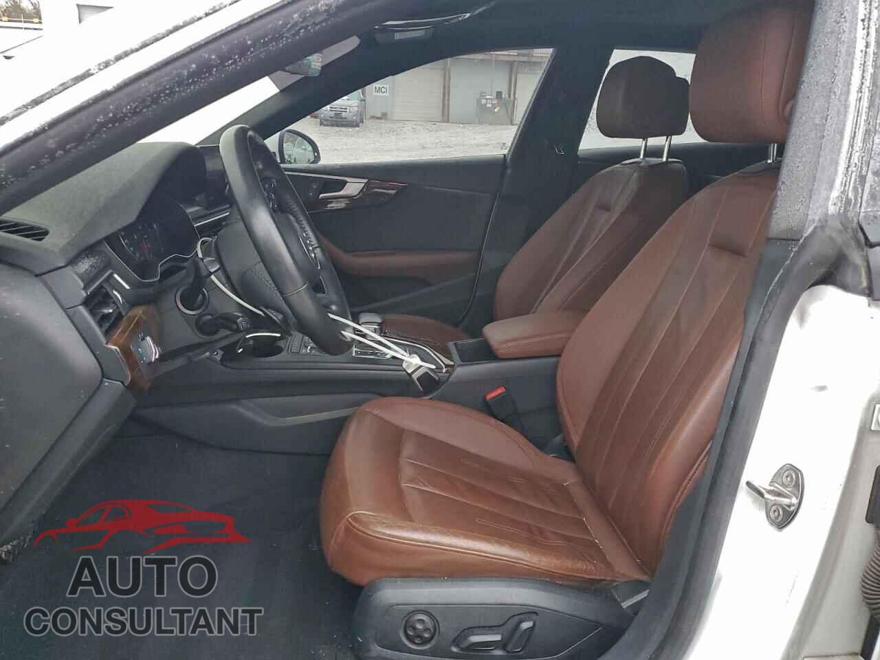 AUDI A5 2019 - WAUANCF59KA069001