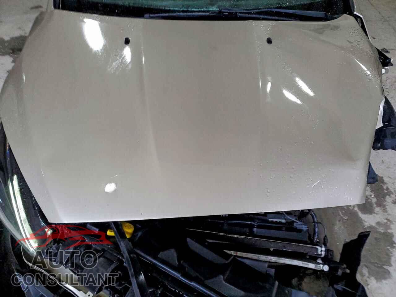 FORD FOCUS 2018 - 1FADP3FE2JL210252