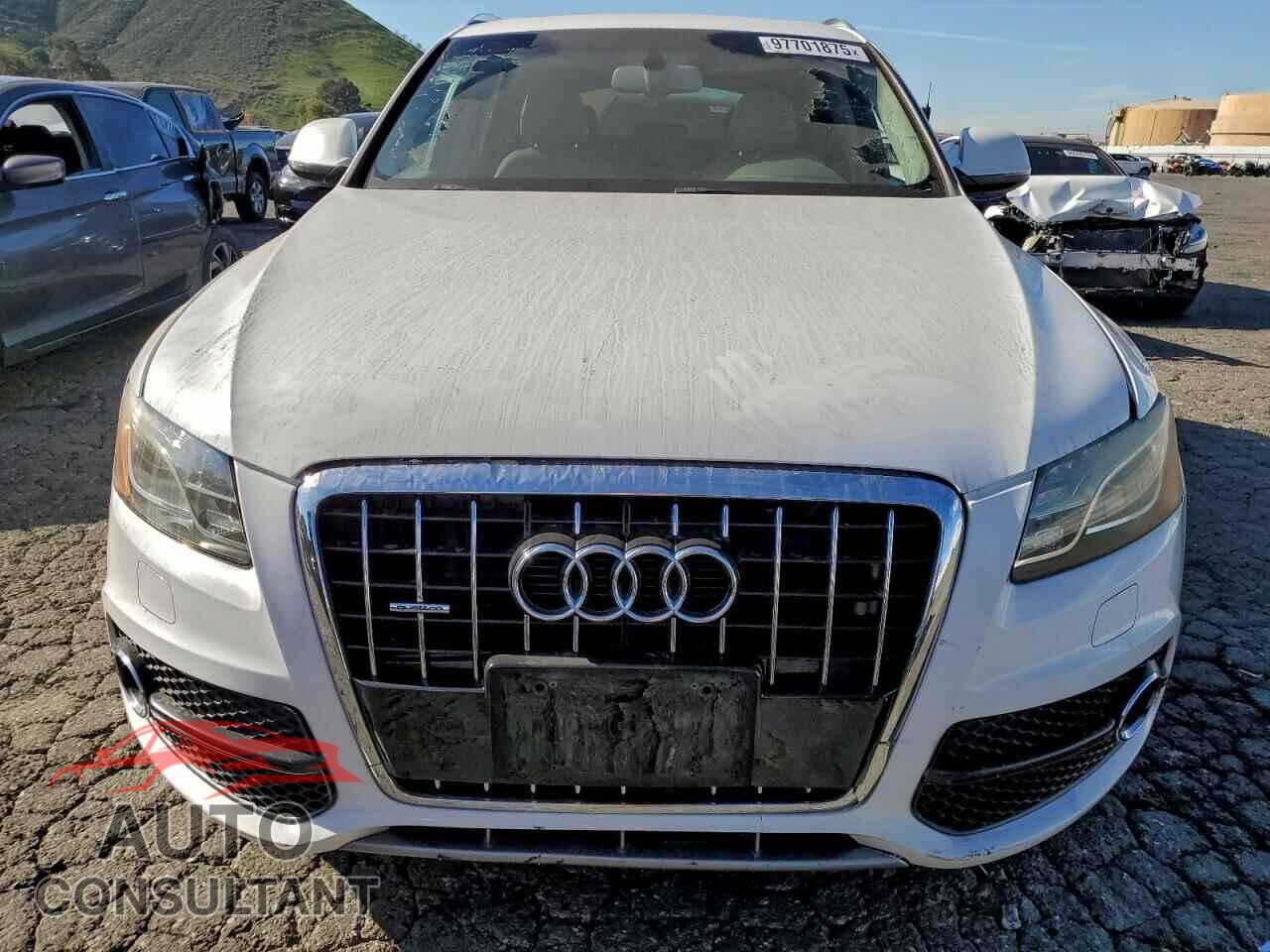 AUDI Q5 2012 - WA1DKAFP3CA114623