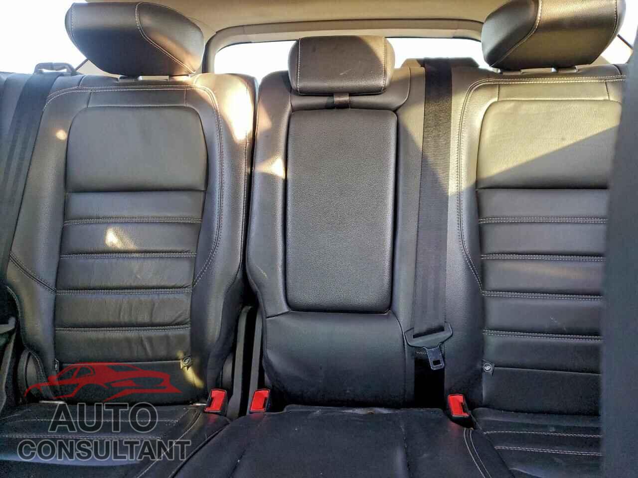 FORD ESCAPE 2017 - 1FMCU9J91HUD60736