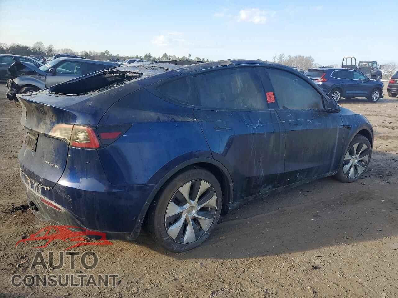 TESLA MODEL Y 2024 - 7SAYGAEE9RF005272