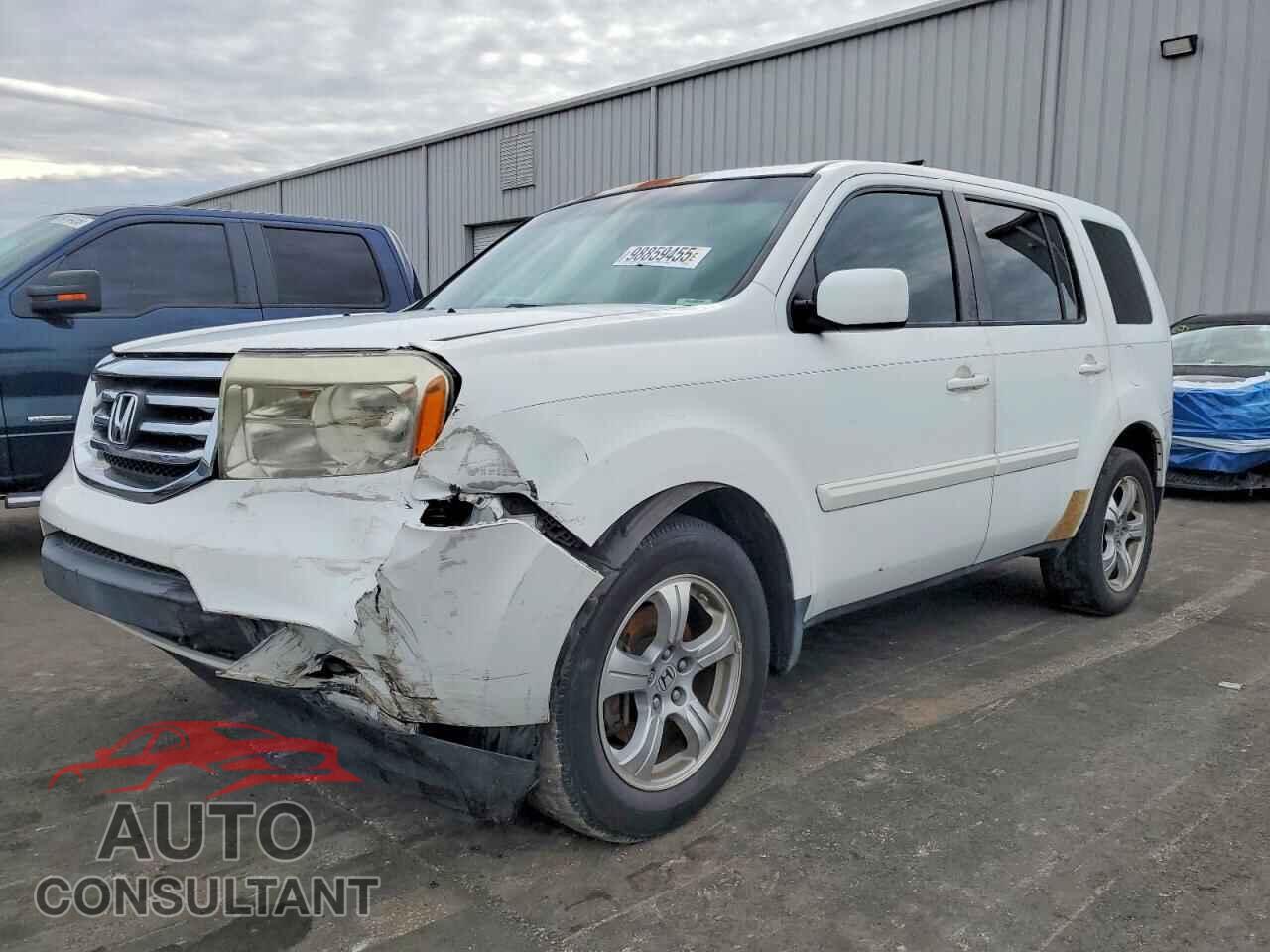 HONDA PILOT 2015 - 5FNYF3H48FB008089