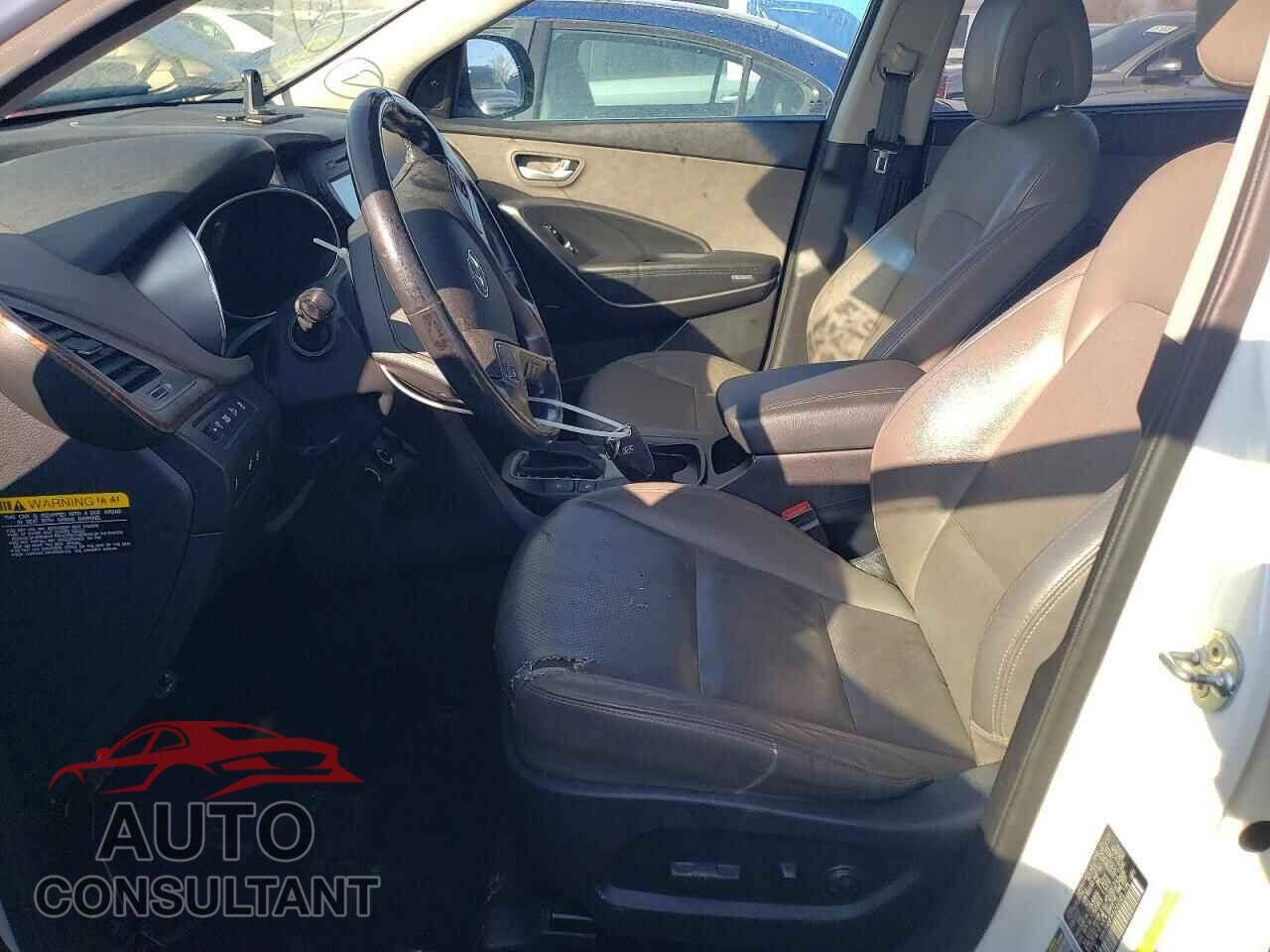 HYUNDAI SANTA FE 2017 - KM8SR4HF2HU244585