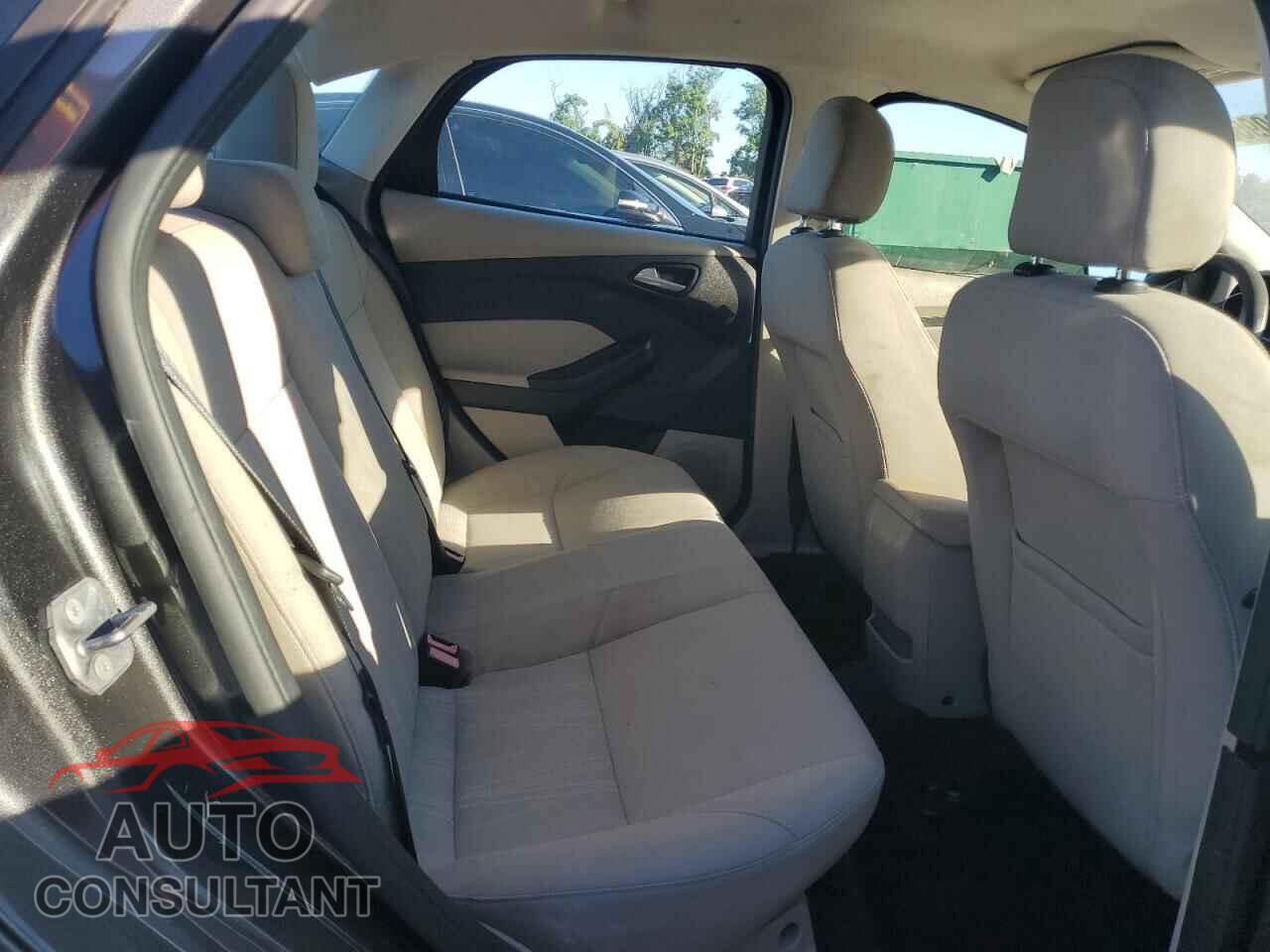 FORD FOCUS 2016 - 1FADP3F27GL242189
