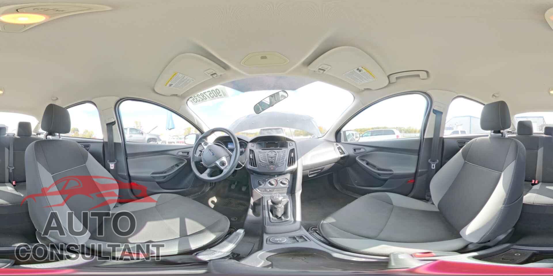 FORD FOCUS 2014 - 1FADP3E26EL386041