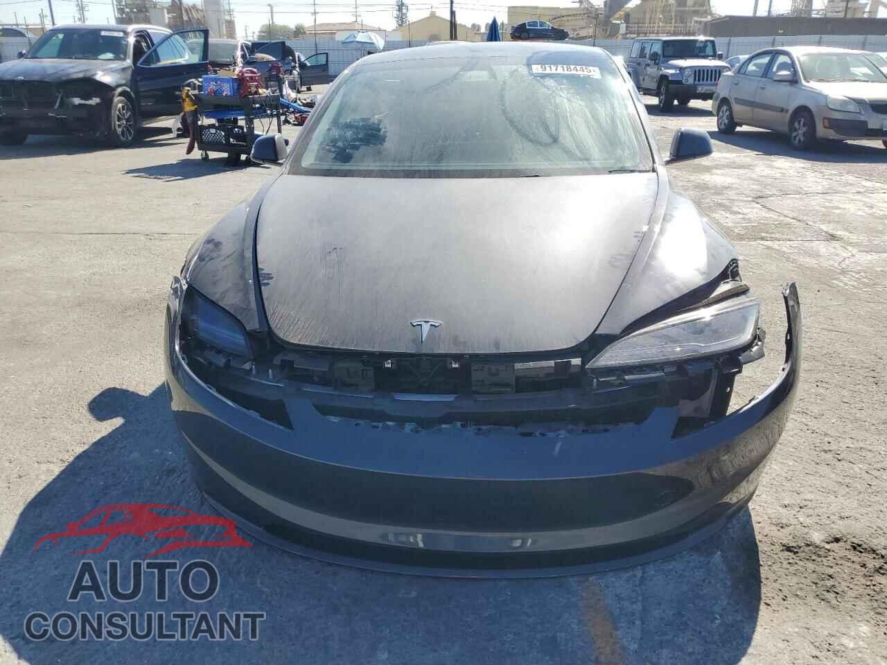 TESLA MODEL 3 2025 - 5YJ3E1EA0SF943032