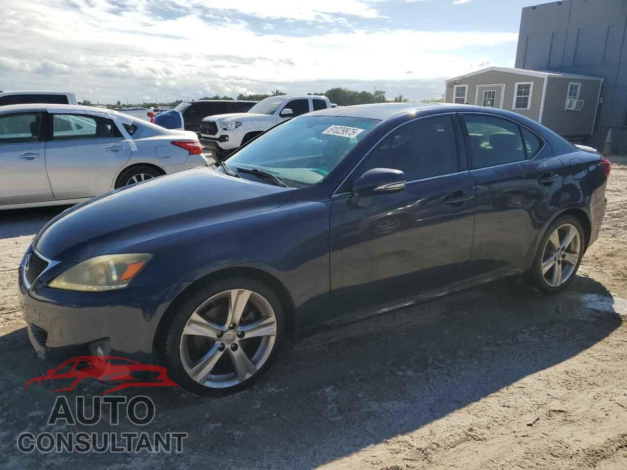 LEXUS IS 2011 - JTHBF5C29B5139548