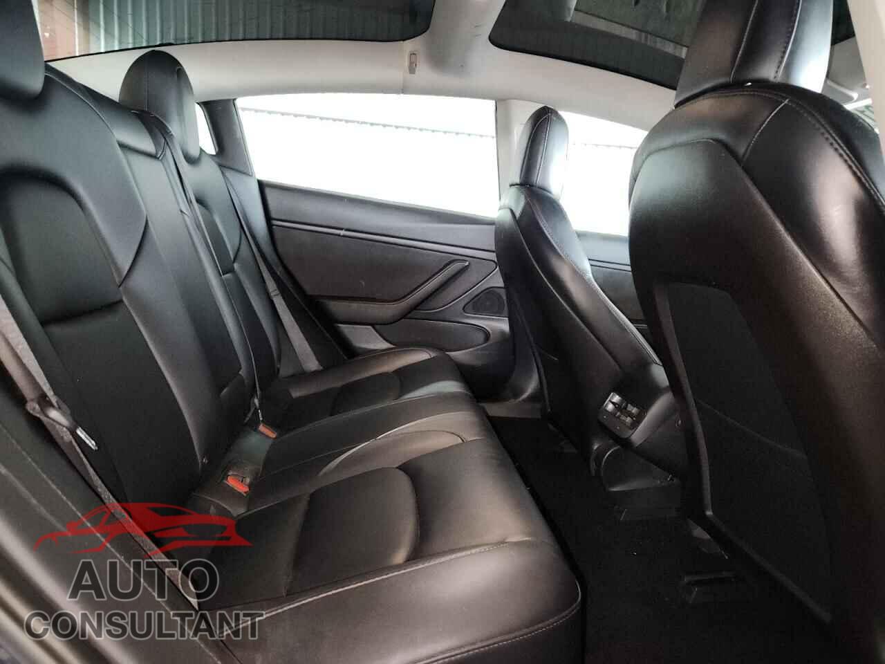 TESLA MODEL 3 2020 - 5YJ3E1EB8LF735541