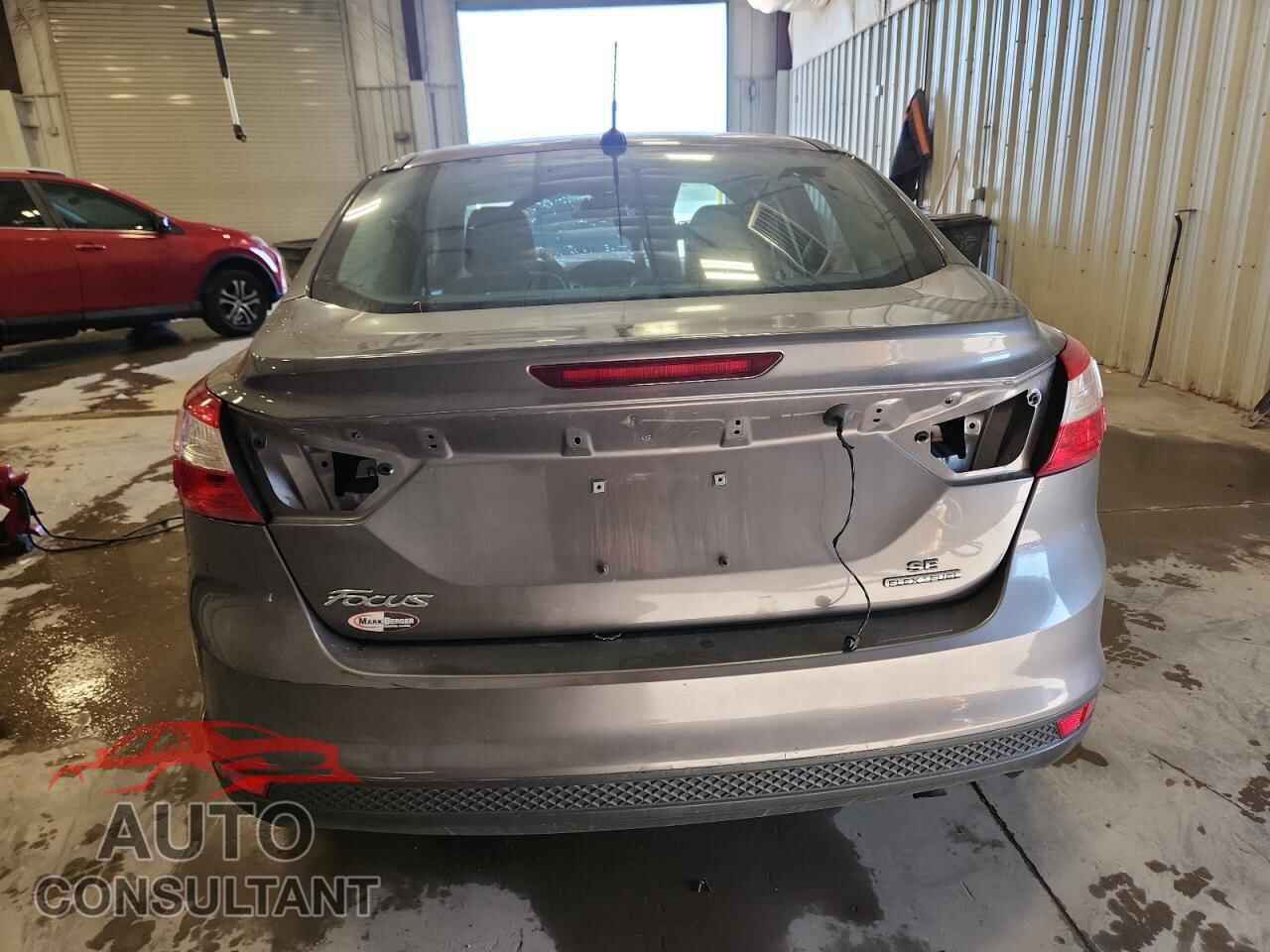 FORD FOCUS 2014 - 1FADP3F2XEL322762