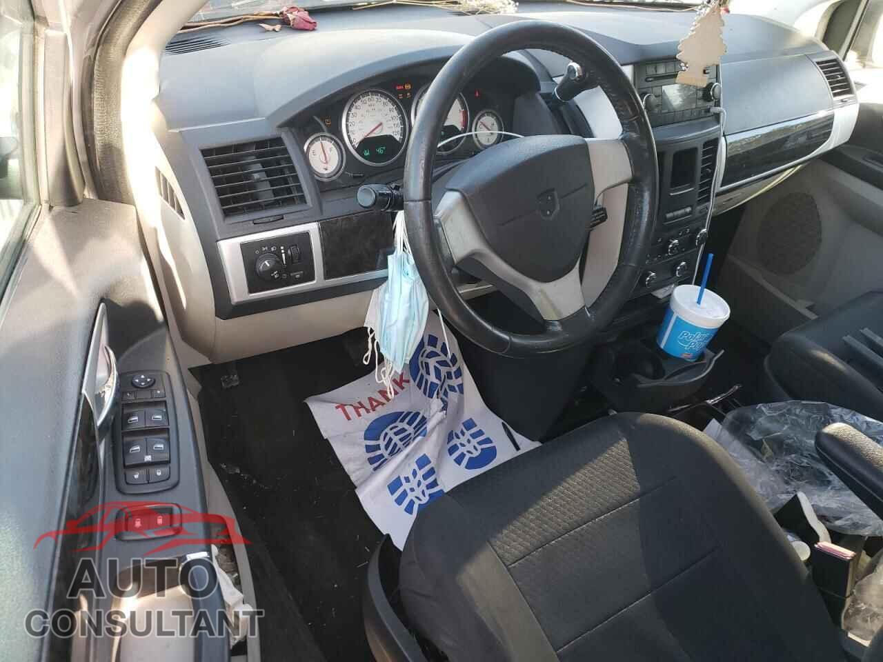 DODGE CARAVAN 2010 - 2D4RN5D18AR100317