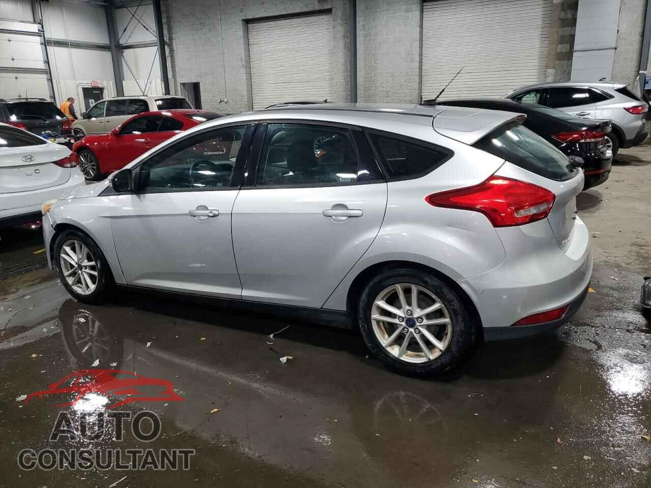 FORD FOCUS 2015 - 1FADP3K27FL245050