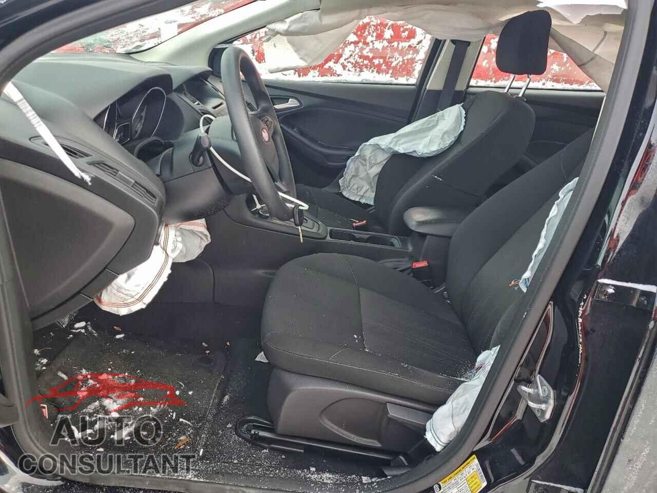 FORD FOCUS 2017 - 1FADP3F27HL205497