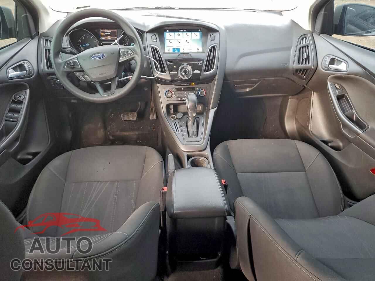 FORD FOCUS 2017 - 1FADP3H20HL210490