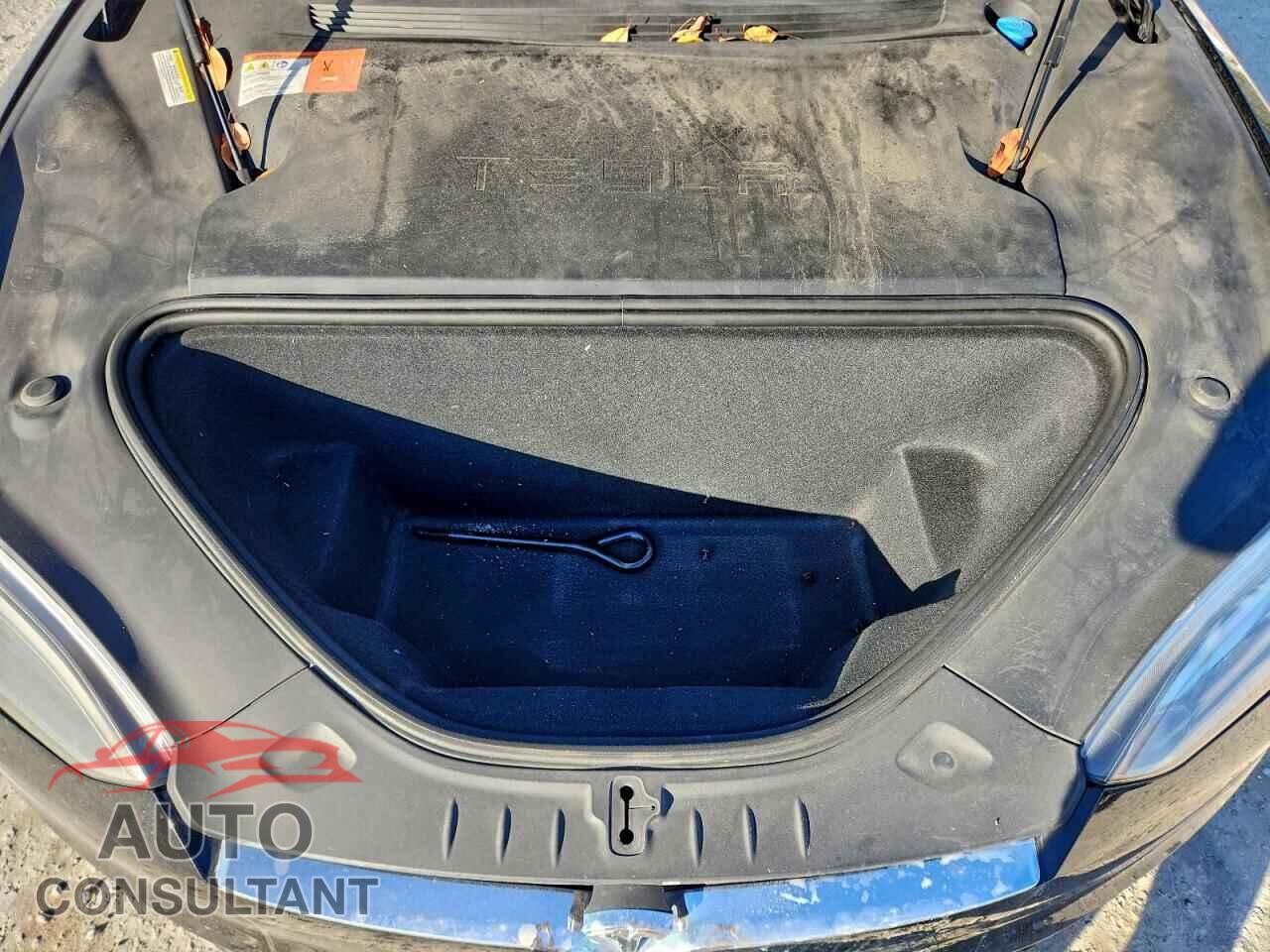 TESLA MODEL S 2017 - 5YJSA1E2XHF185855